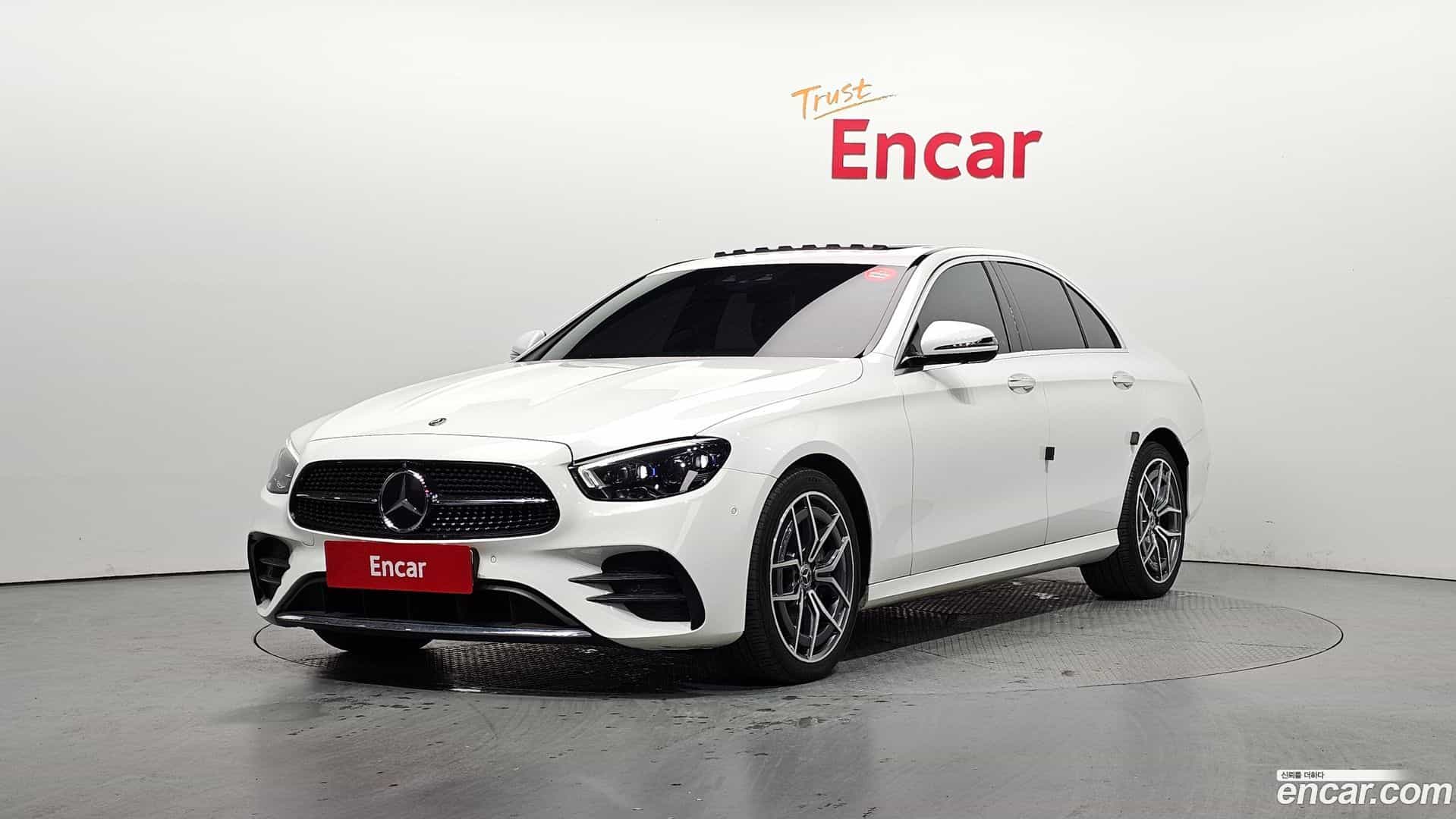 E-Class Mercedes-Benz 2020.10-OUTER-001