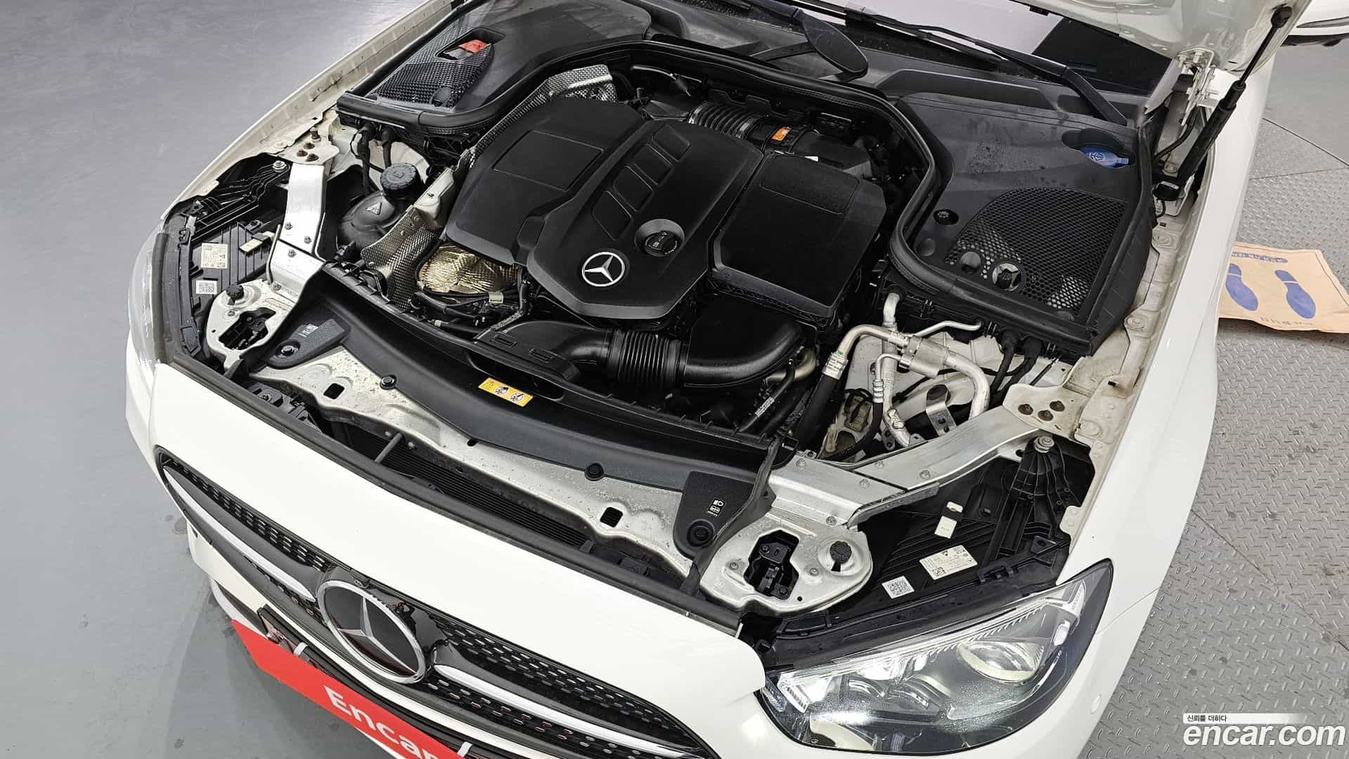E-Class Mercedes-Benz 2020.10-INNER-006