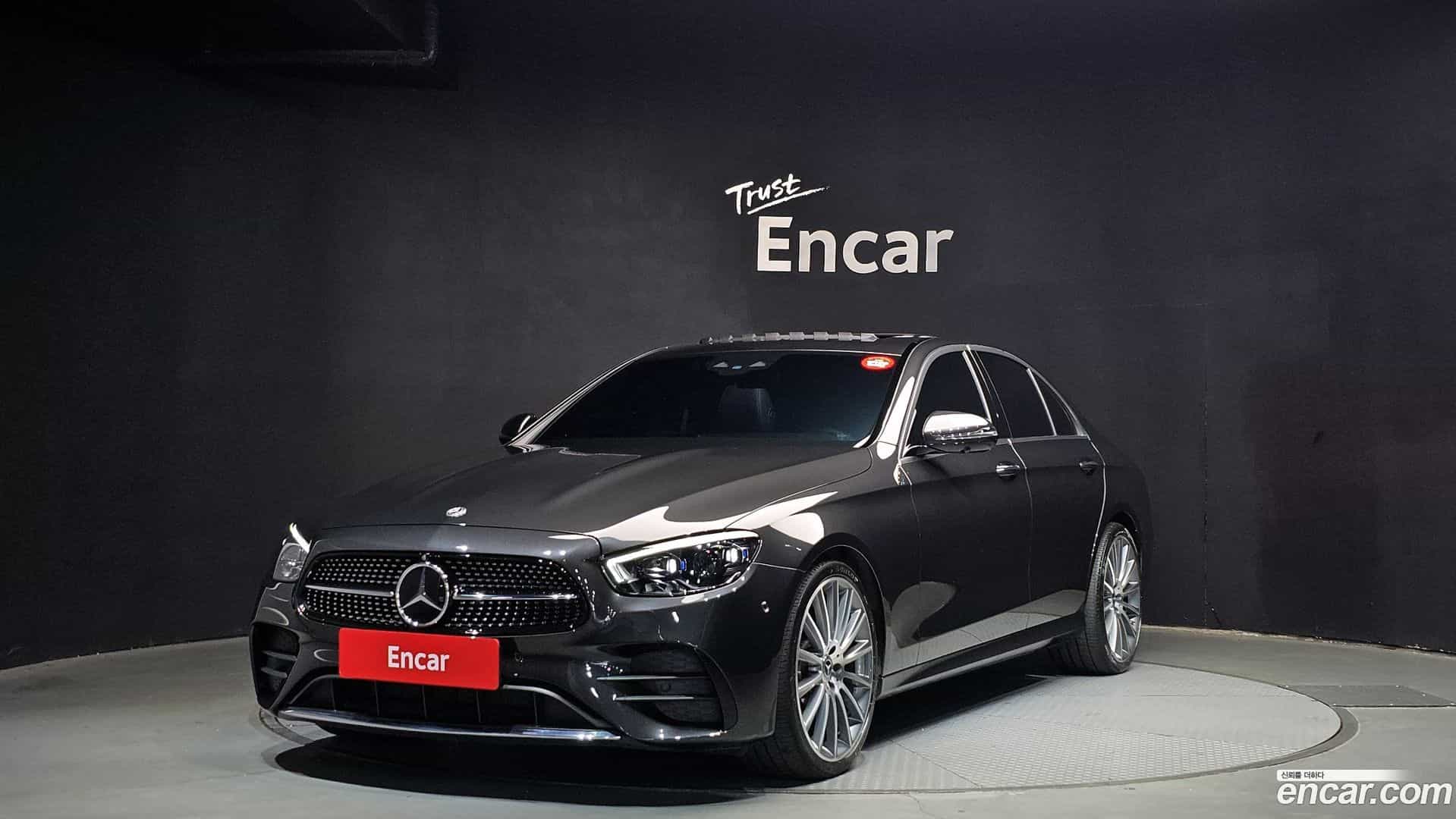 E-Class Mercedes-Benz 2022.7-OUTER-1