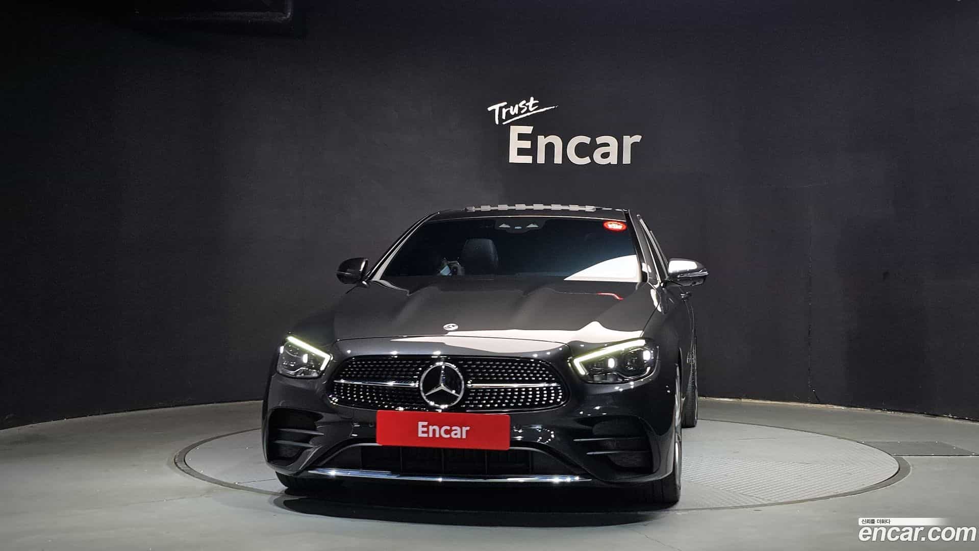 E-Class Mercedes-Benz 2022.7-OUTER-3