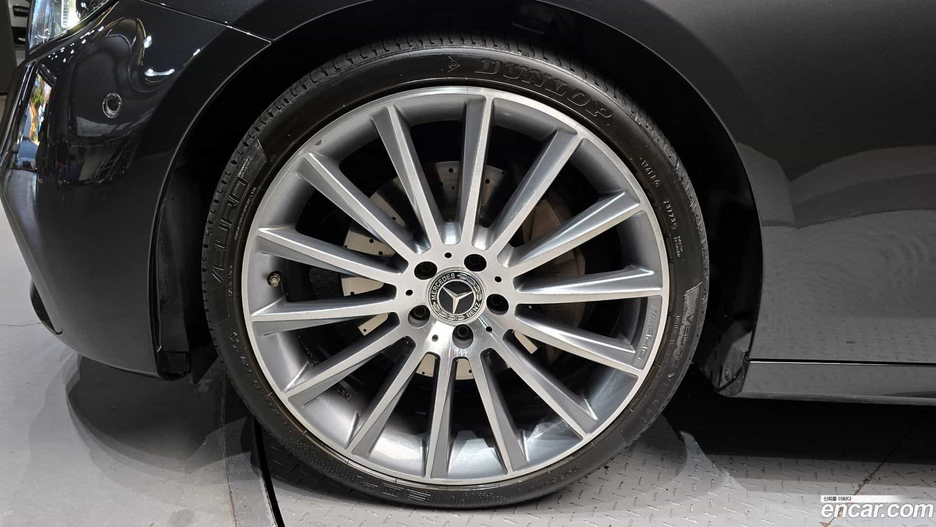 E-Class Mercedes-Benz 2022.7-OUTER-5