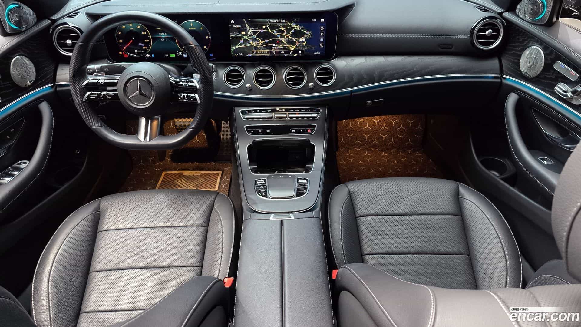 E-Class Mercedes-Benz 2022.7-INNER-7