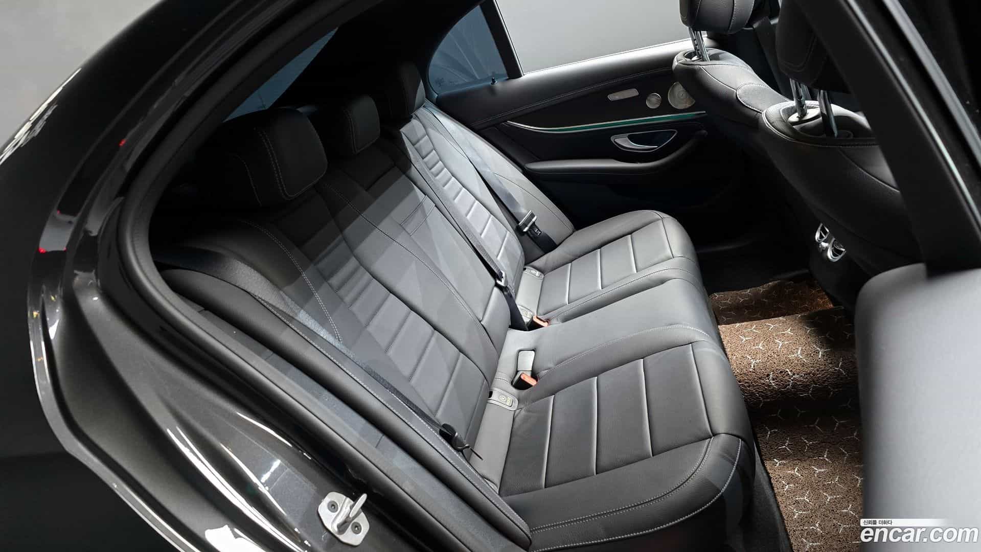 E-Class Mercedes-Benz 2022.7-OPTION-16