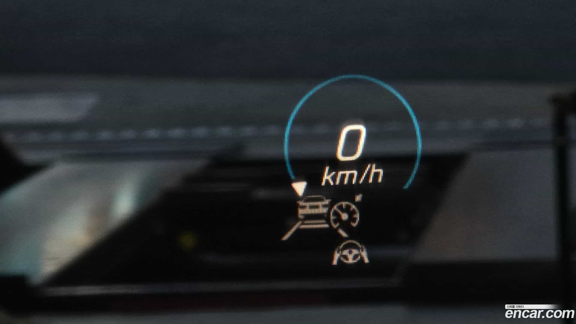 E-Class Mercedes-Benz 2022.7-OPTION-23