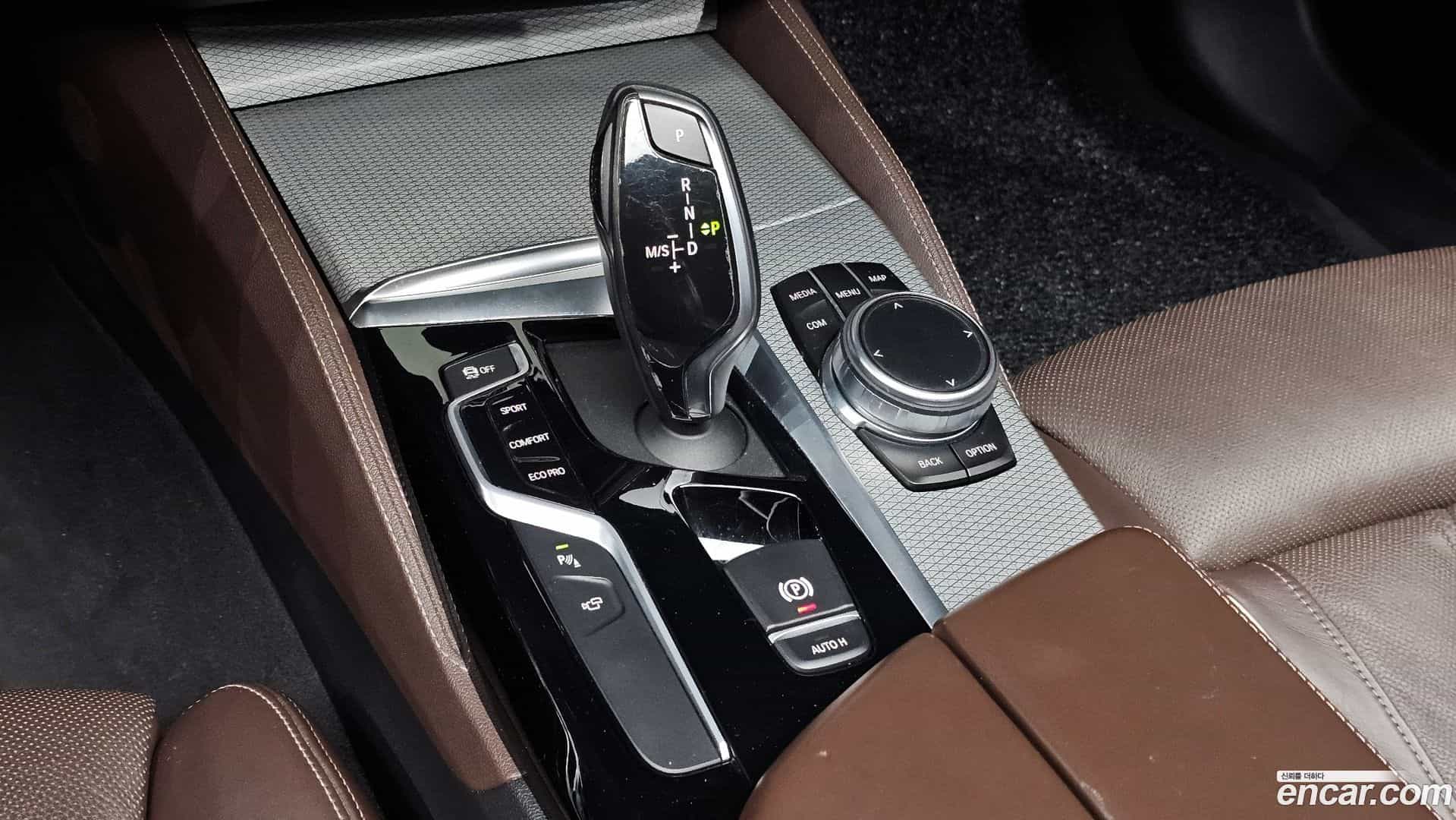 5-Series BMW 2019.3-INNER-009