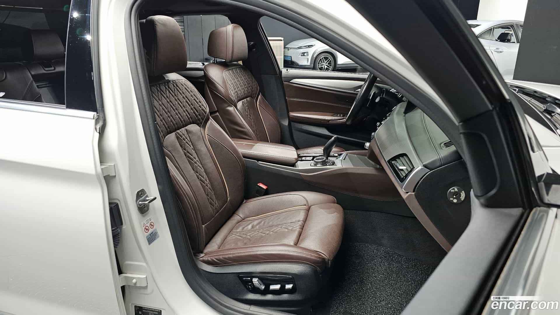 5-Series BMW 2019.3-INNER-010