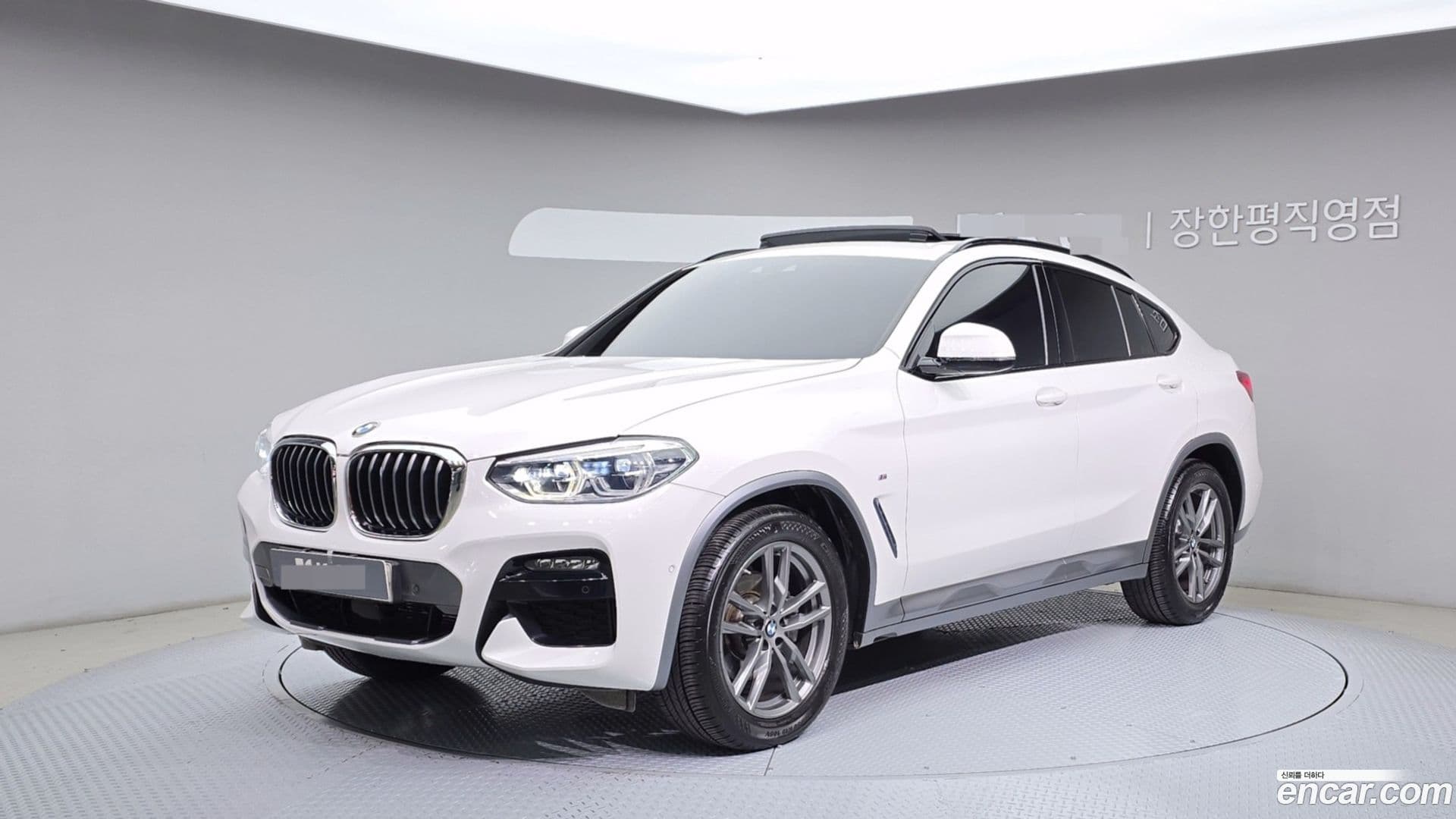 Main__Slider__Photo:X4 BMW 2020.2-0