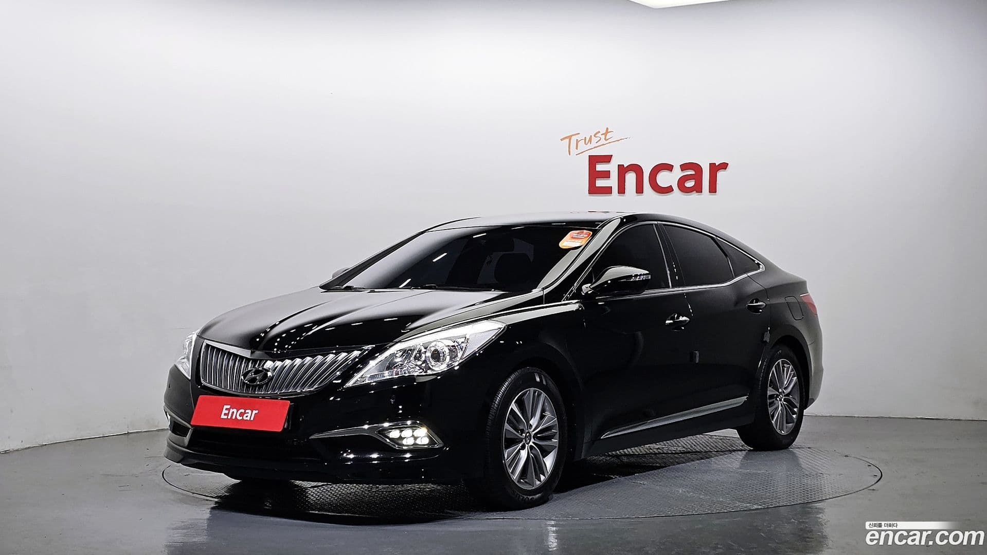 Main__Slider__Photo:Grandeur Hyundai 2017.0-0