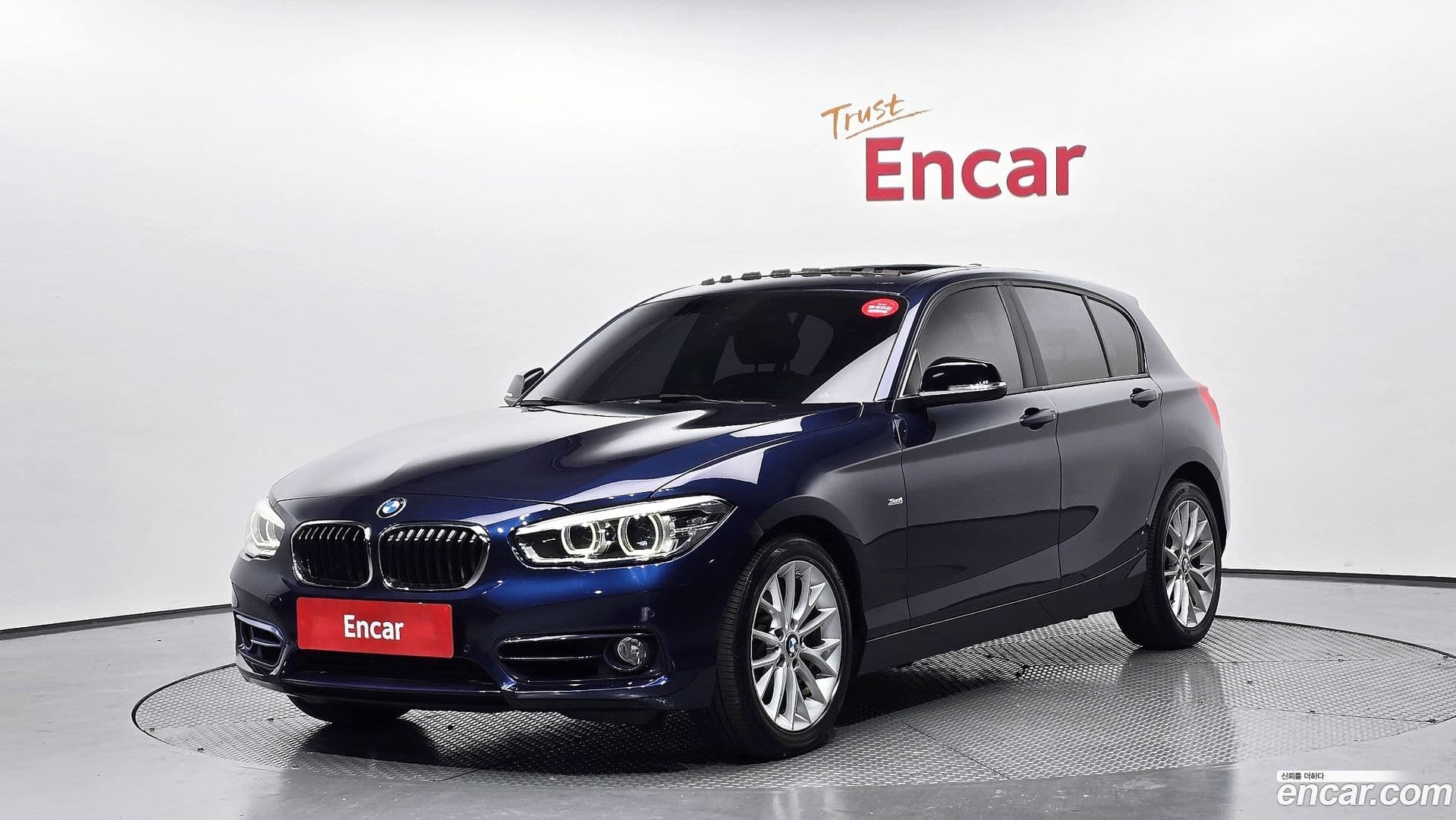 Main__Slider__Photo:1-Series BMW 2016.4-0