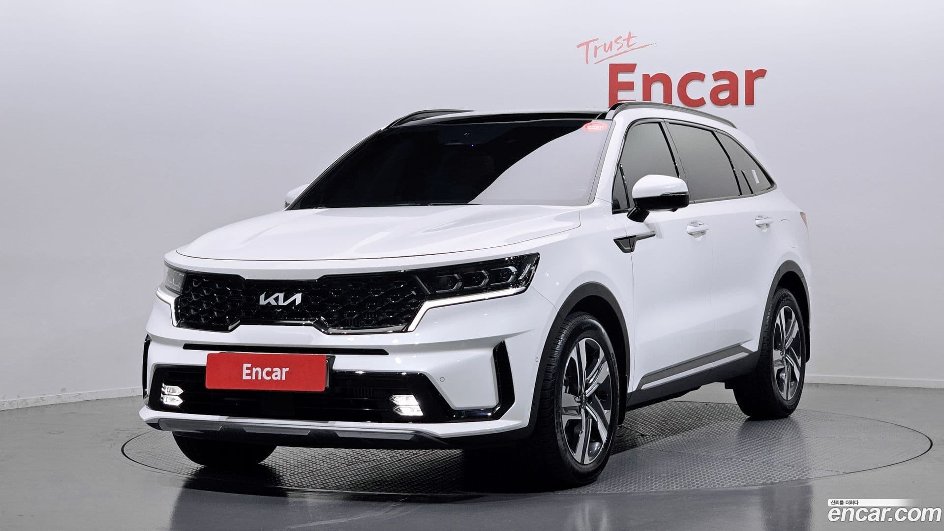 Main__Slider__Photo:Sorento Kia 2023.1-0