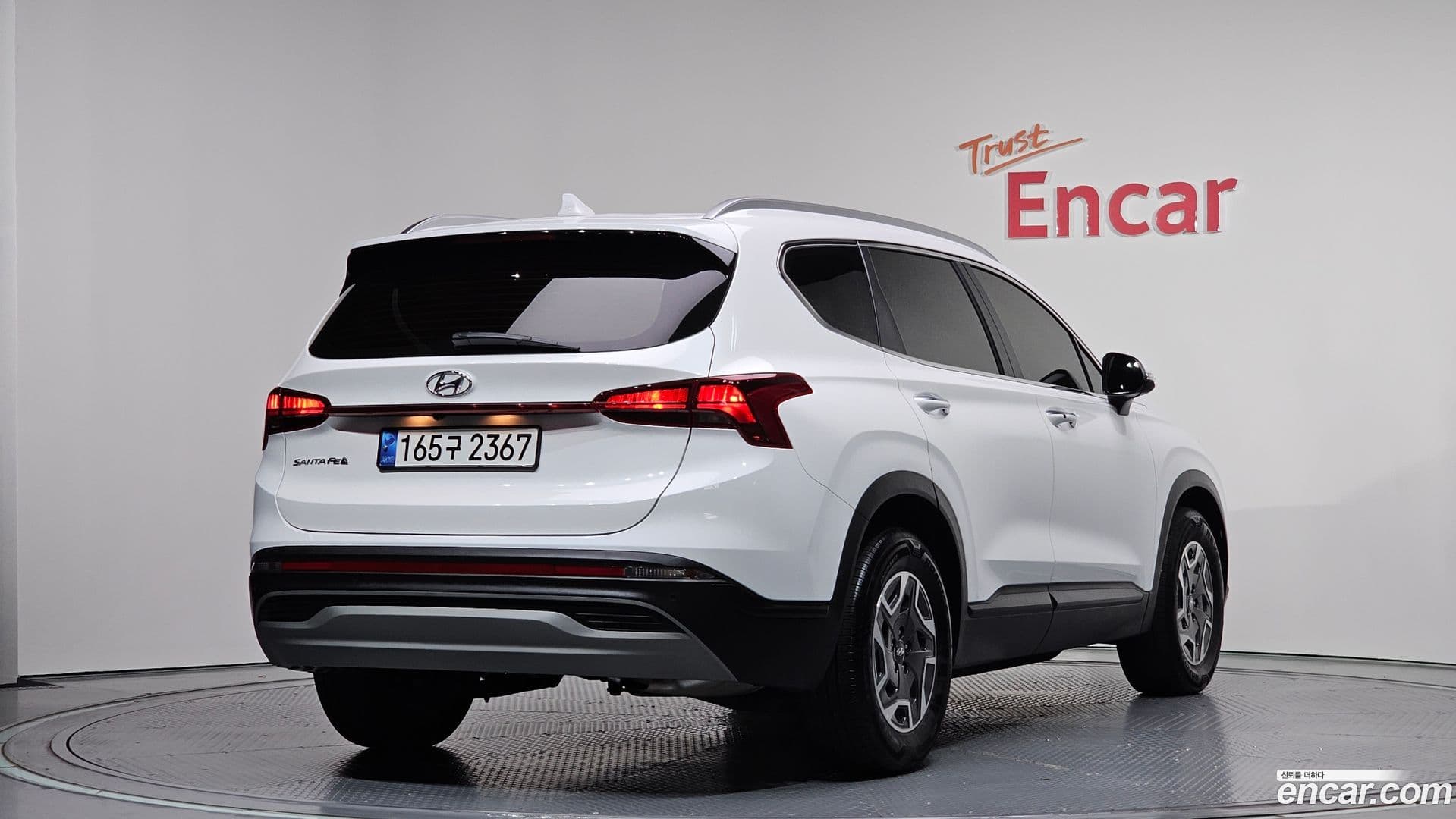 Main__Slider__Photo:Santafe Hyundai 2021.10-0