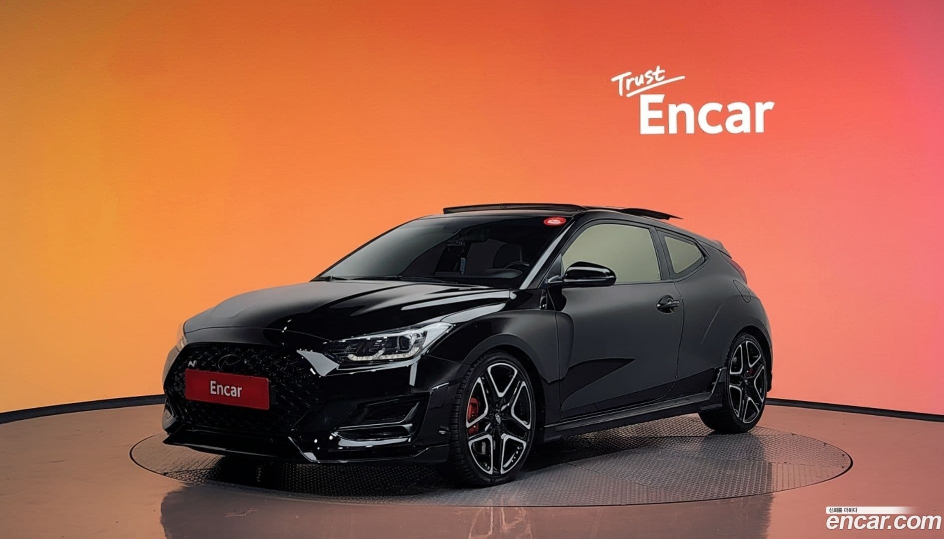Main__Slider__Photo:Veloster Hyundai 2019.4-0
