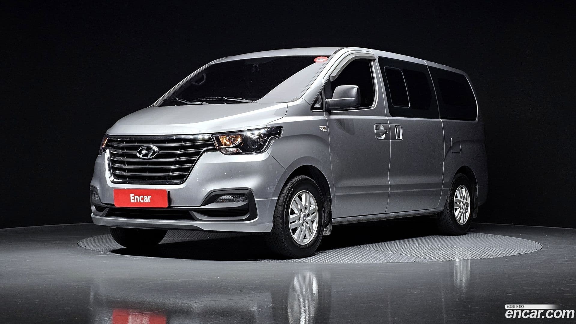 Main__Slider__Photo:Starex Hyundai 2019.9-0