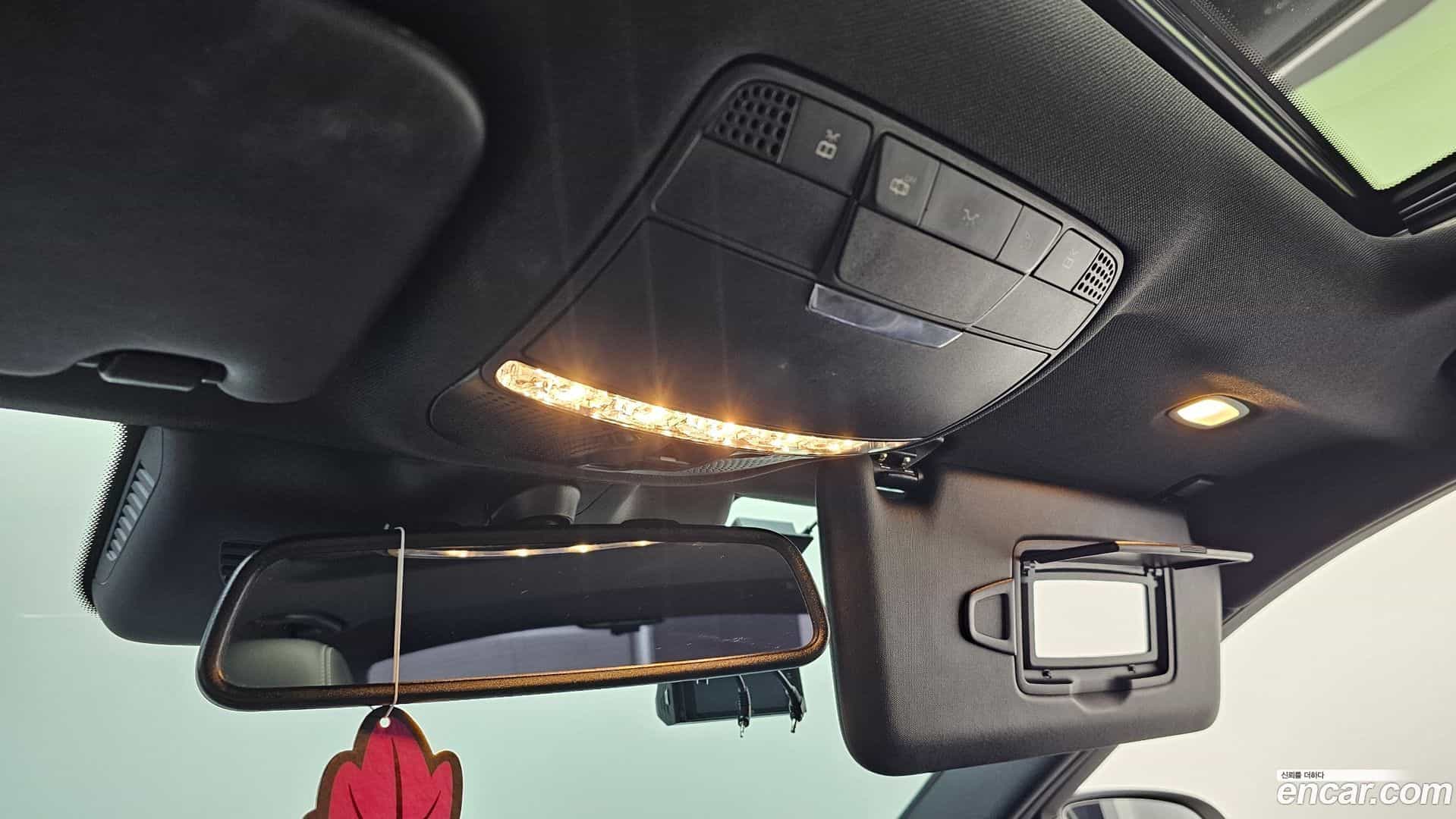 C-Class Mercedes-Benz 2016.10-OPTION-21