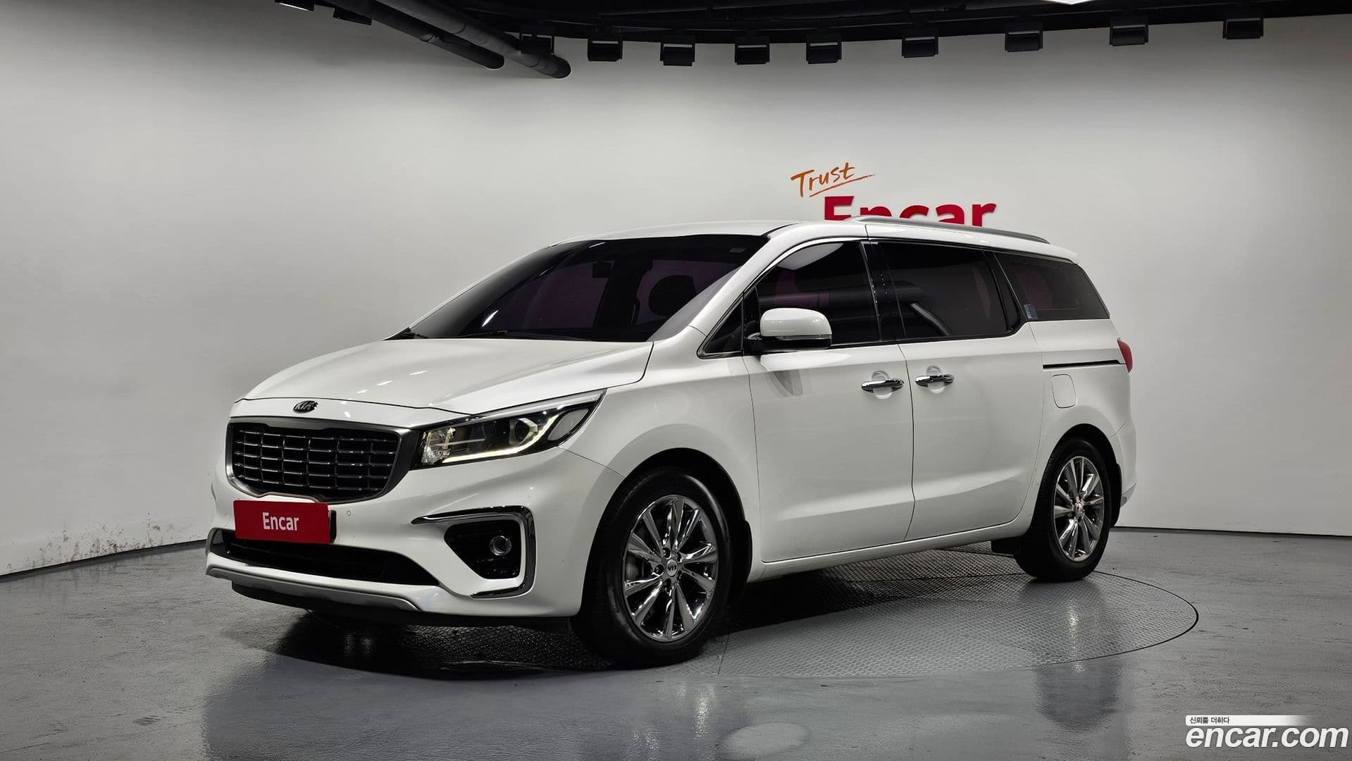 Main__Slider__Photo:Canival Kia 2020.4-0