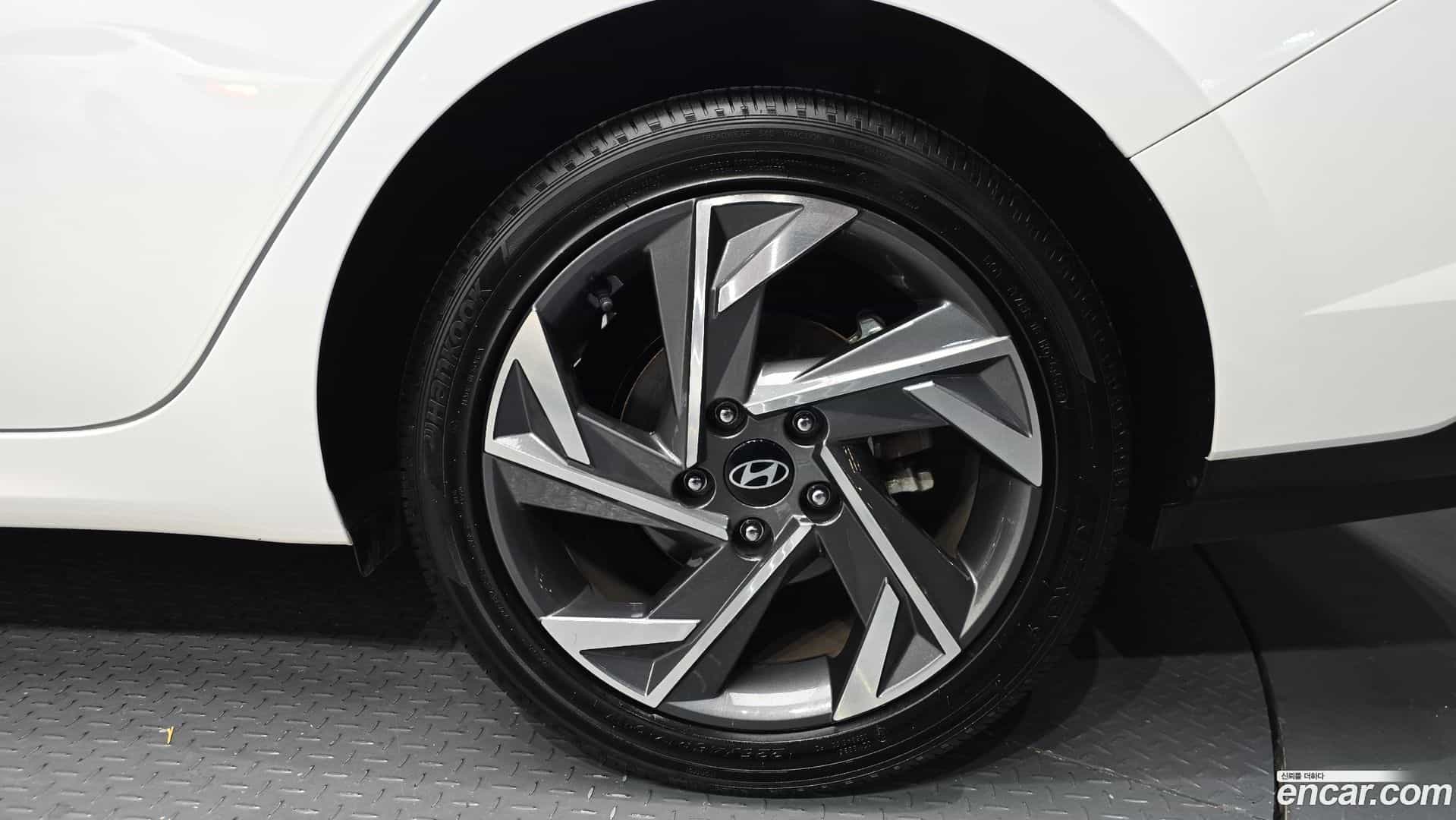 AVANTE Hyundai 2023.10-OUTER-005