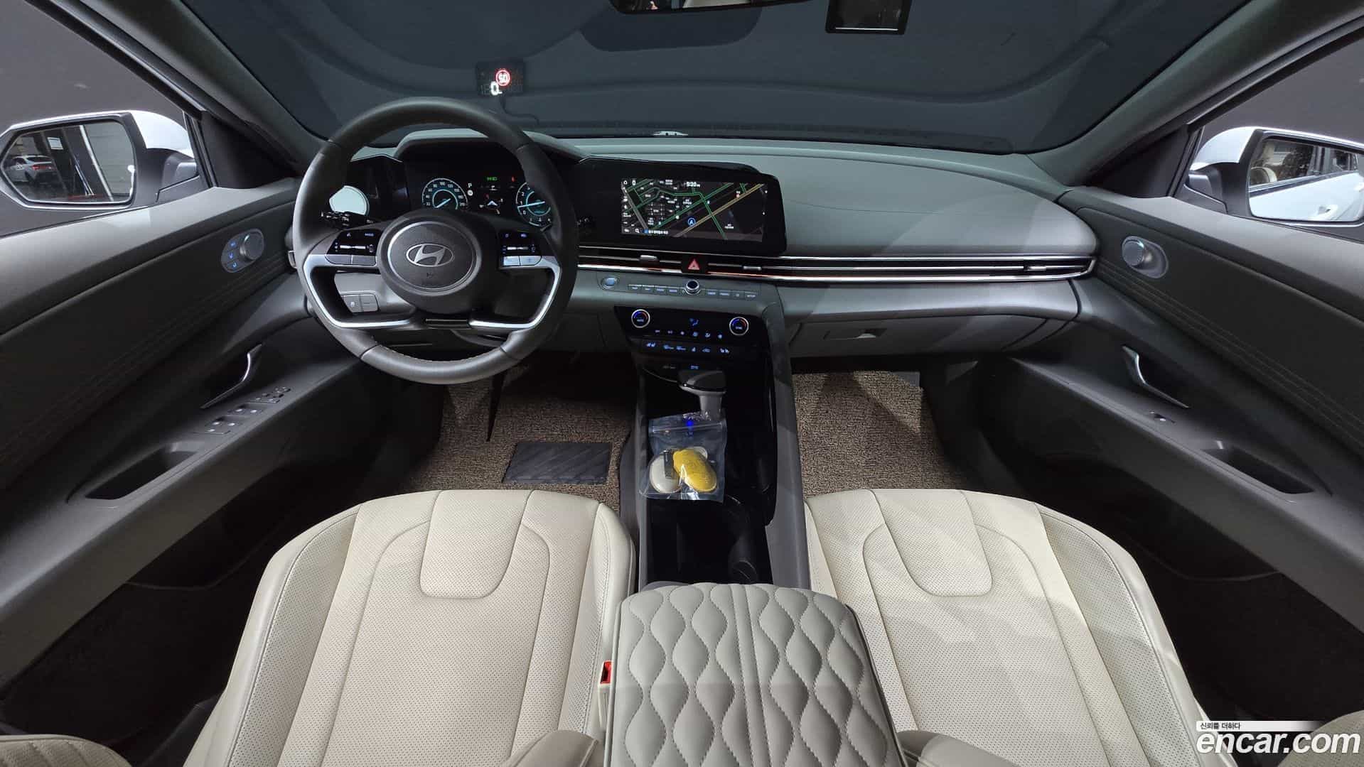 AVANTE Hyundai 2023.10-INNER-007