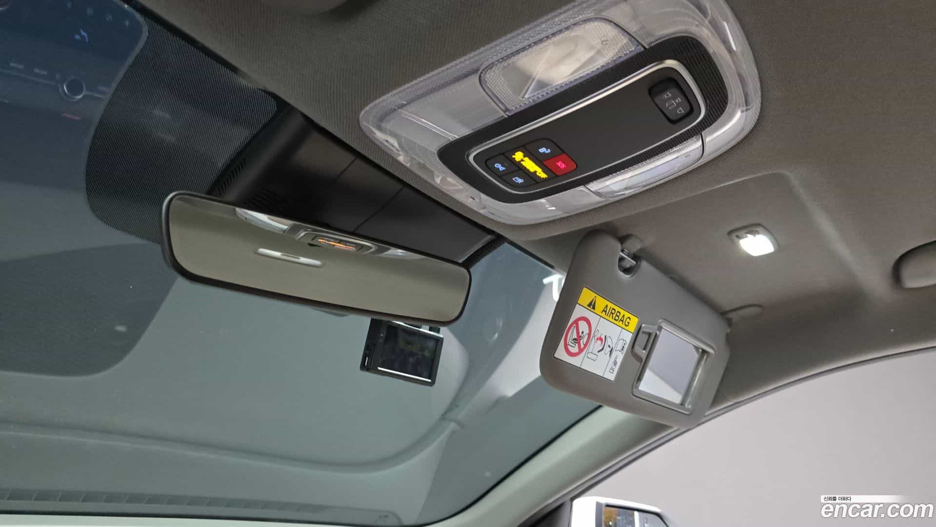 AVANTE Hyundai 2023.10-OPTION-024