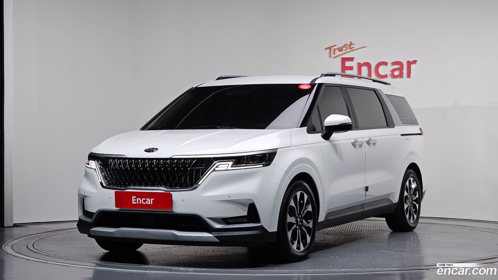 Main__Slider__Photo:Canival Kia 2020.10-0