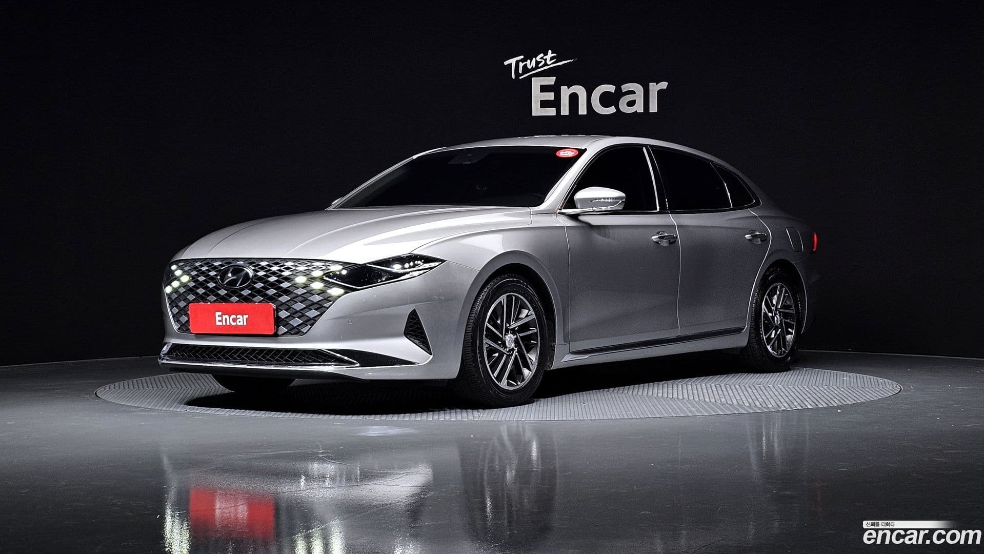 Main__Slider__Photo:Grandeur Hyundai 2020.2-0