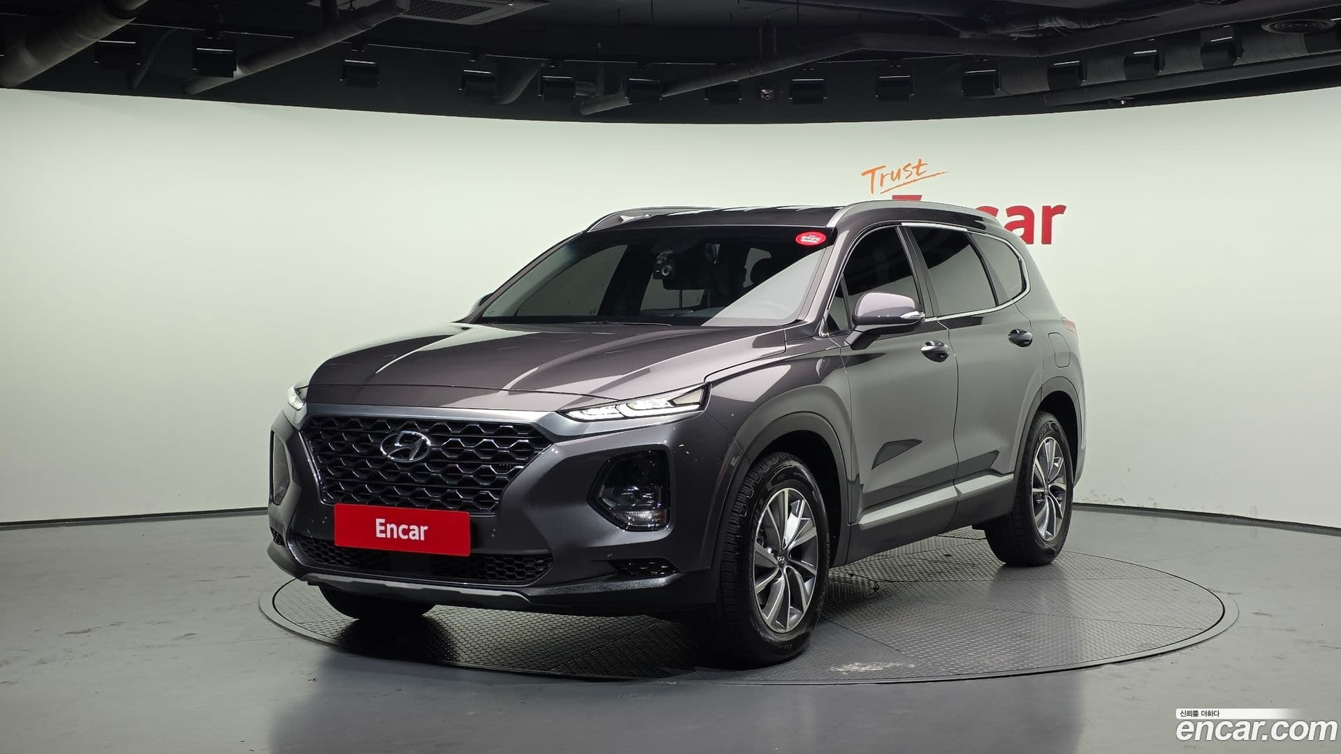 Main__Slider__Photo:Santafe Hyundai 2020.5-0