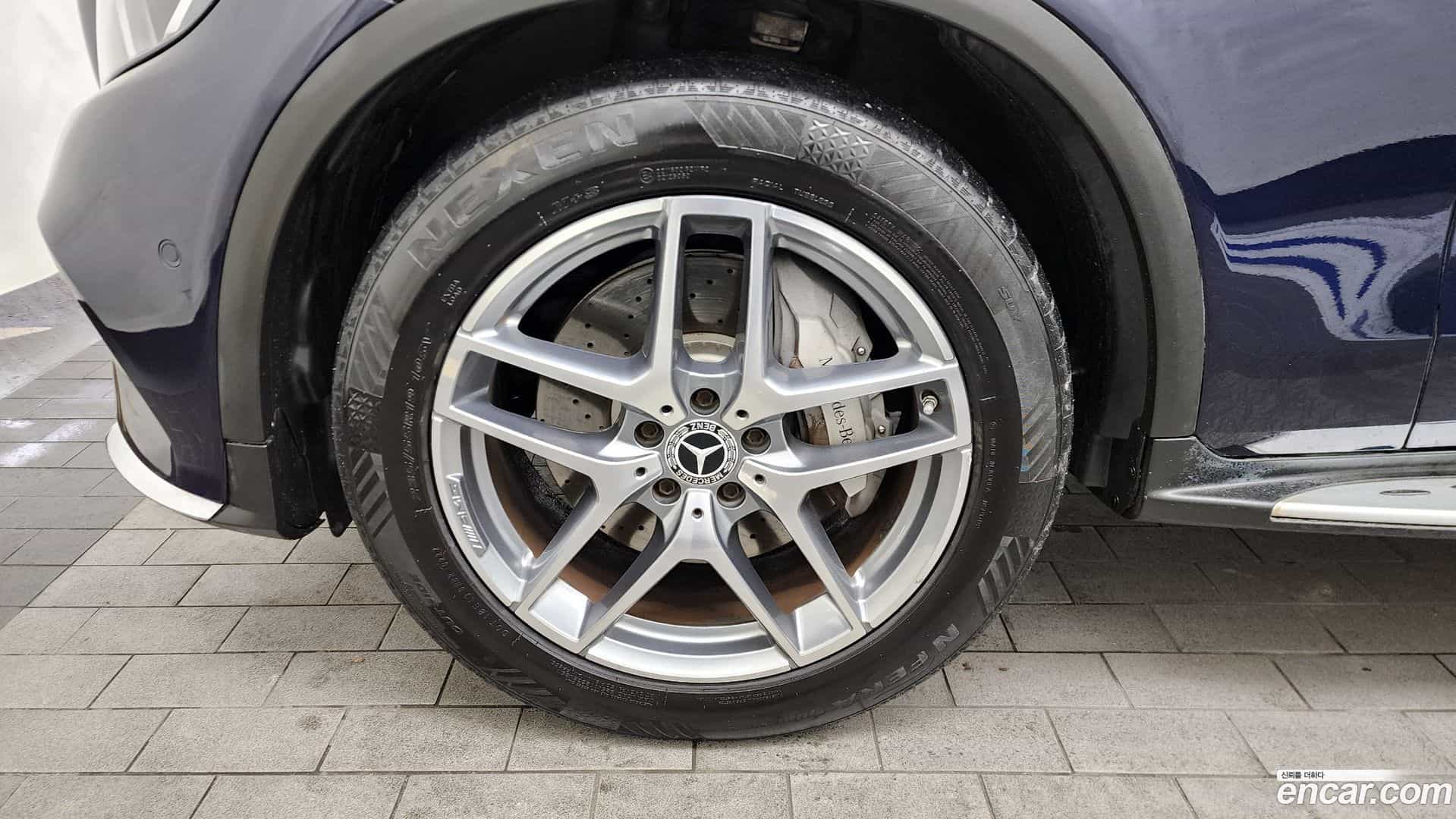 GLC-Class Mercedes-Benz 2018.3-OUTER-005