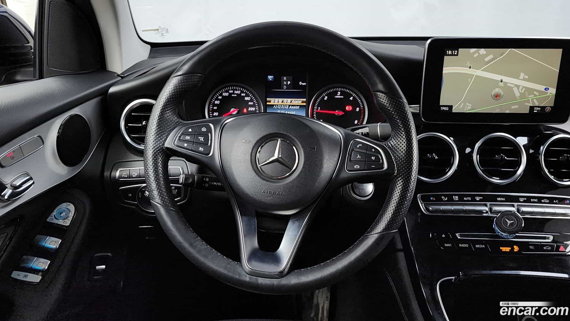 GLC-Class Mercedes-Benz 2018.3-OPTION-017