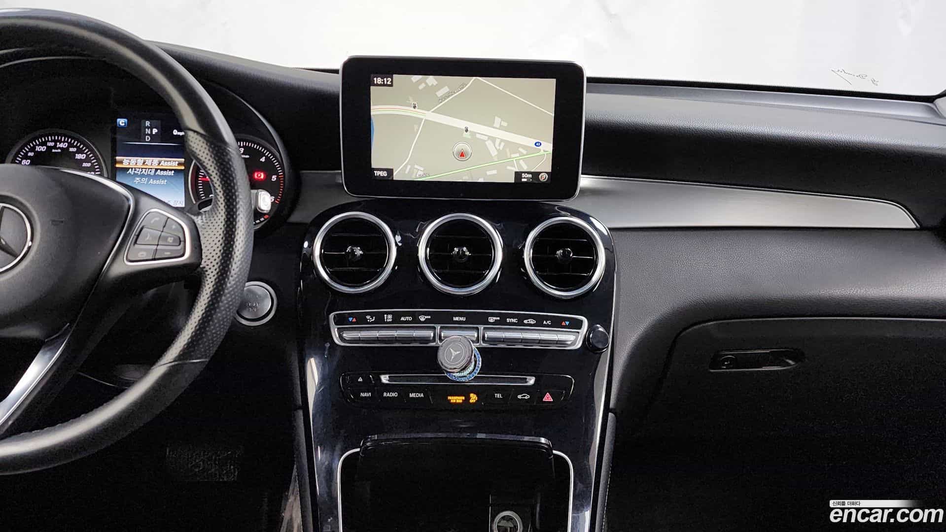 GLC-Class Mercedes-Benz 2018.3-OPTION-018
