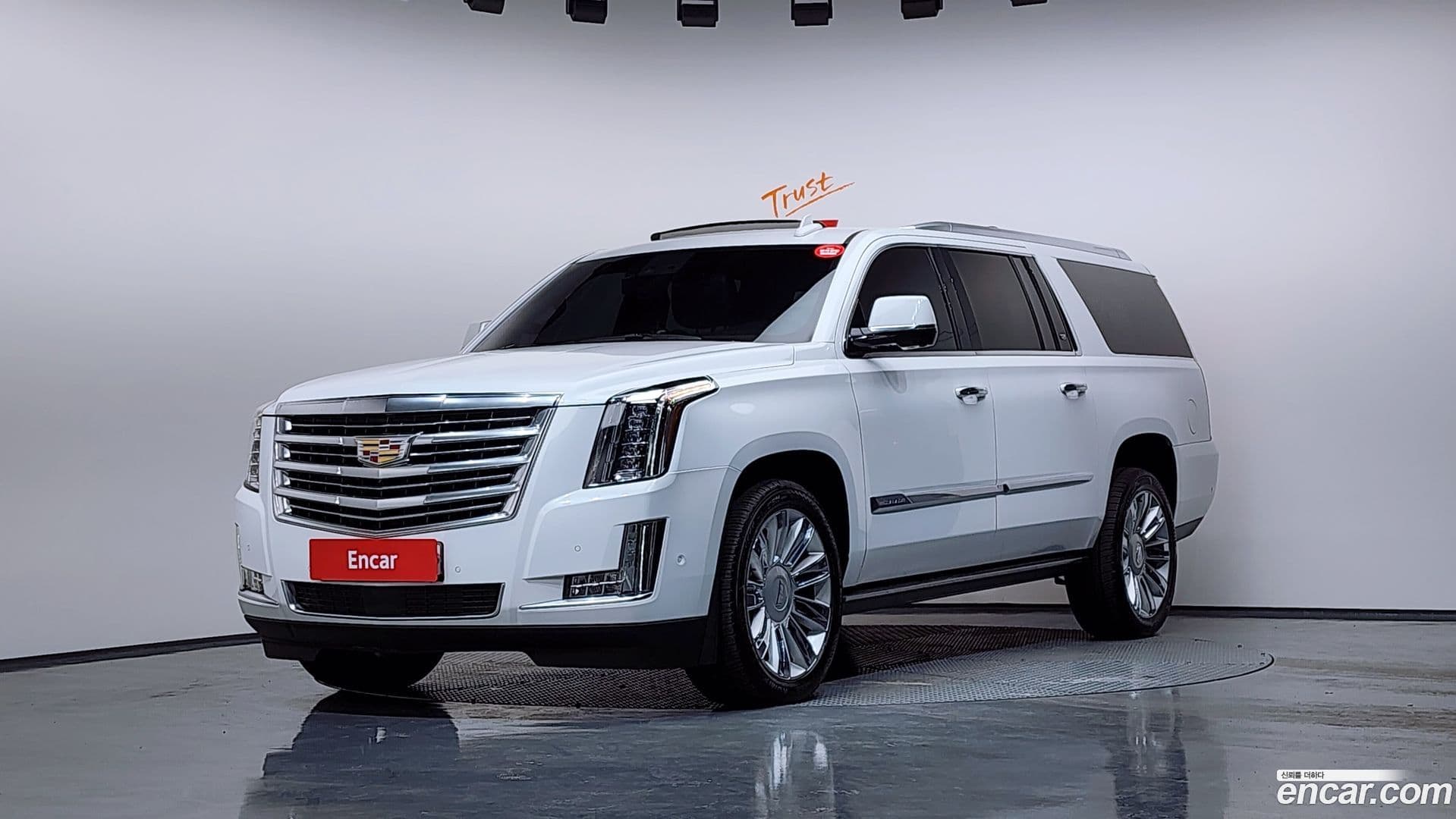 Main__Slider__Photo:Escalade Cadillac 2017.5-0