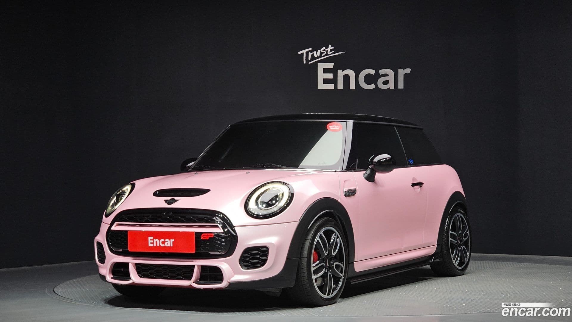 Main__Slider__Photo:Cooper Mini 2016.10-0