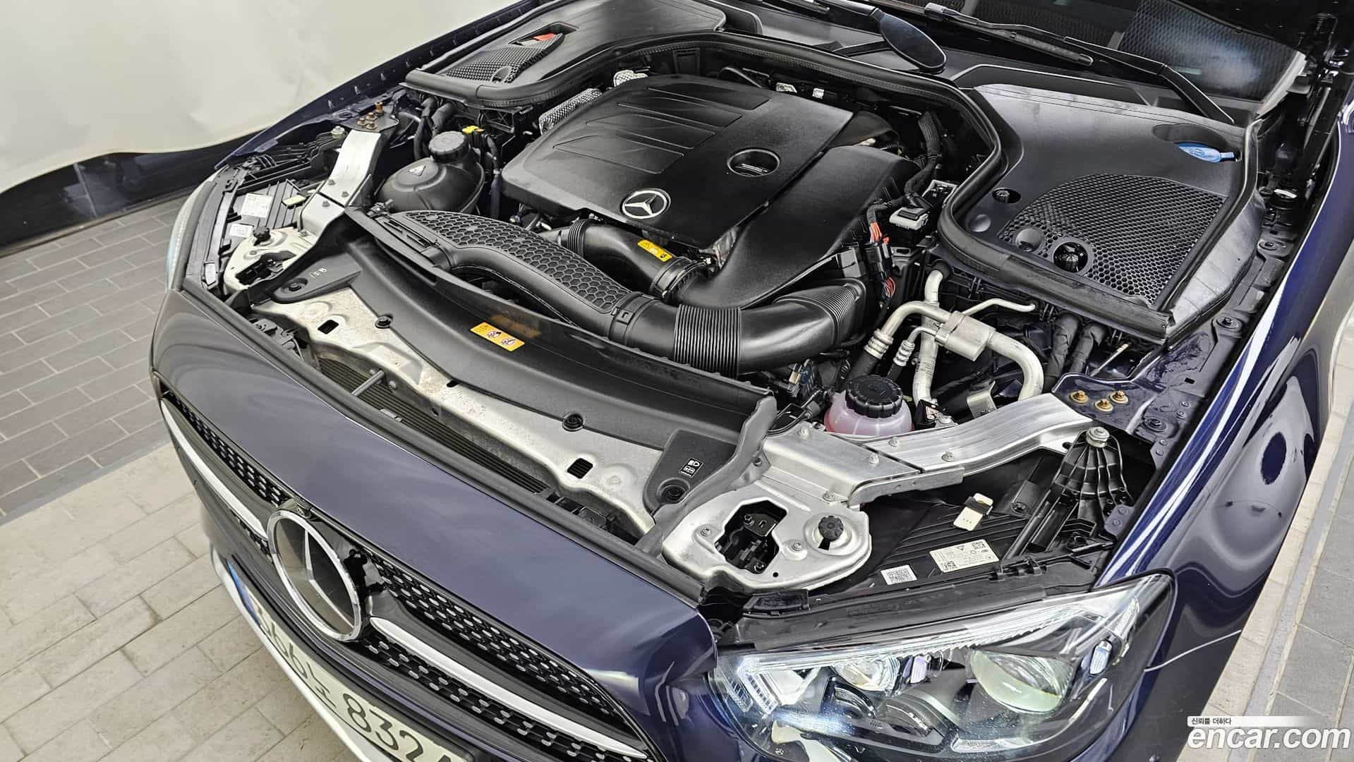 E-Class Mercedes-Benz 2022.1-INNER-006