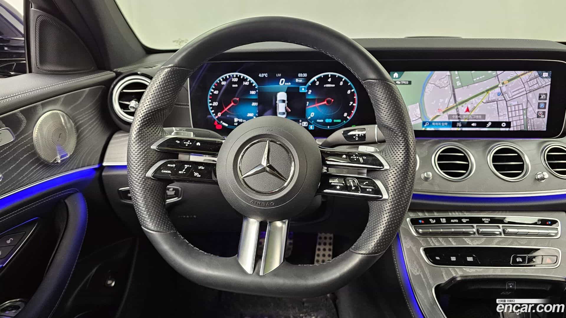 E-Class Mercedes-Benz 2022.1-OPTION-017