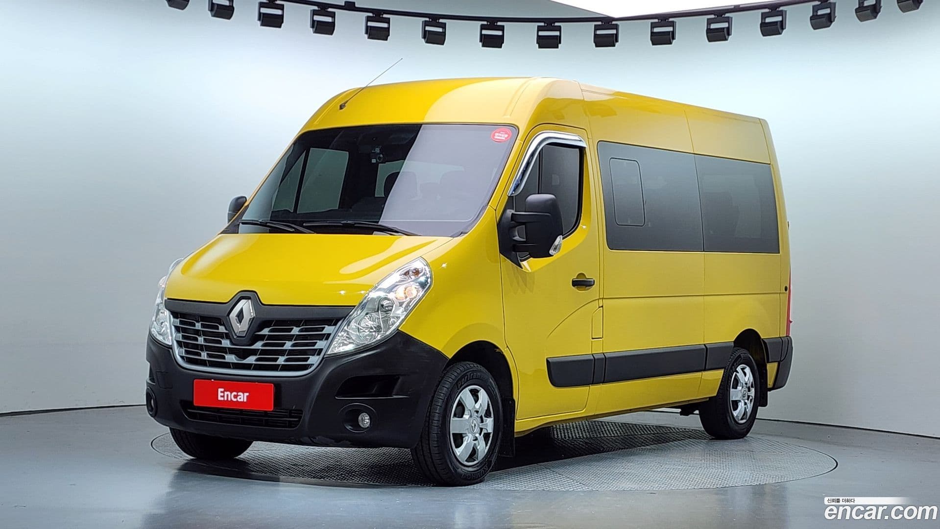 Main__Slider__Photo:Master Renault Korea 2019.11-0