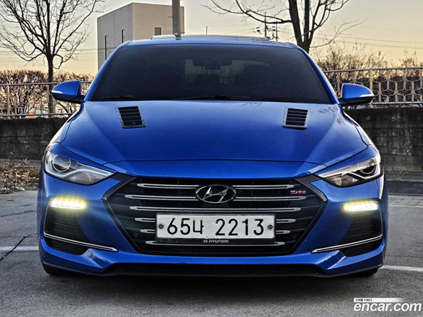 AVANTE Hyundai 2017.8-OUTER-003