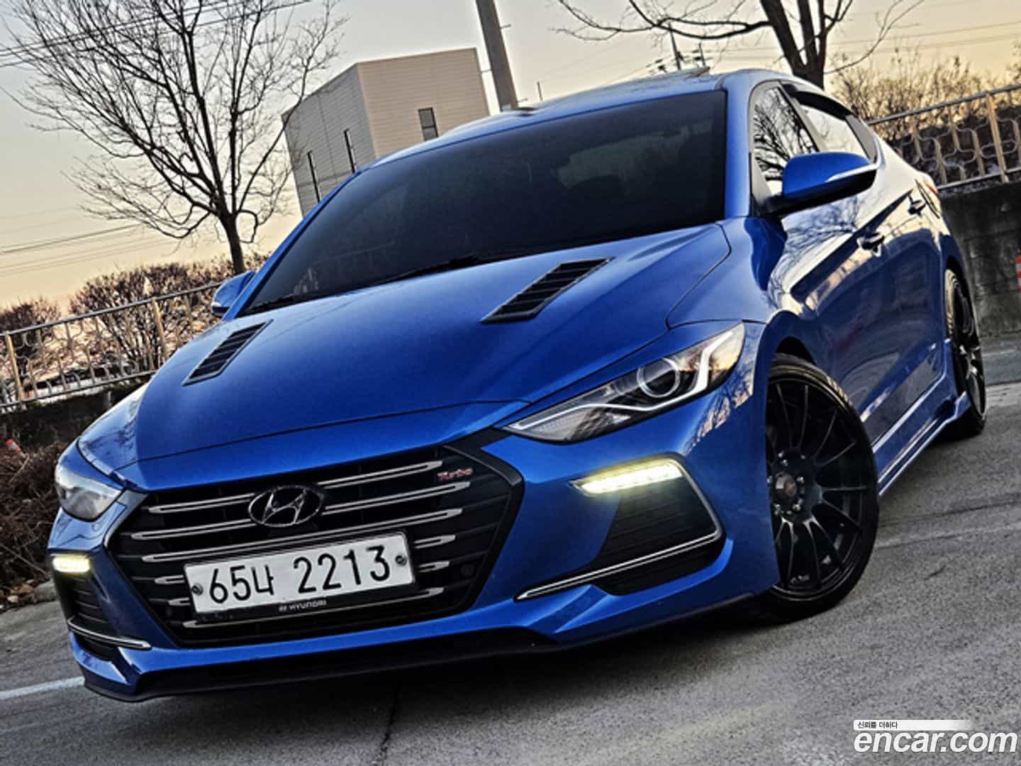 AVANTE Hyundai 2017.8-OPTION-015