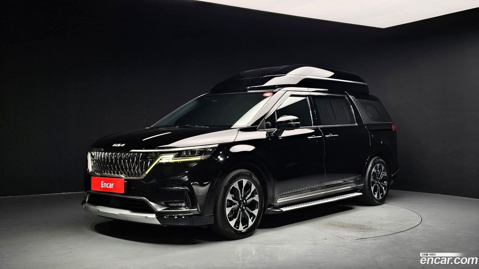 Main__Slider__Photo:Canival Kia 2022.2-0