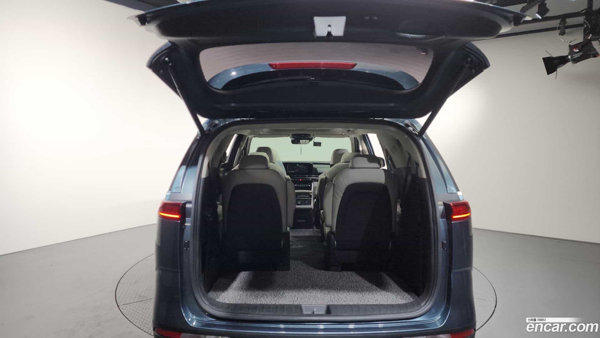 Canival Kia 2021.6-OPTION-024