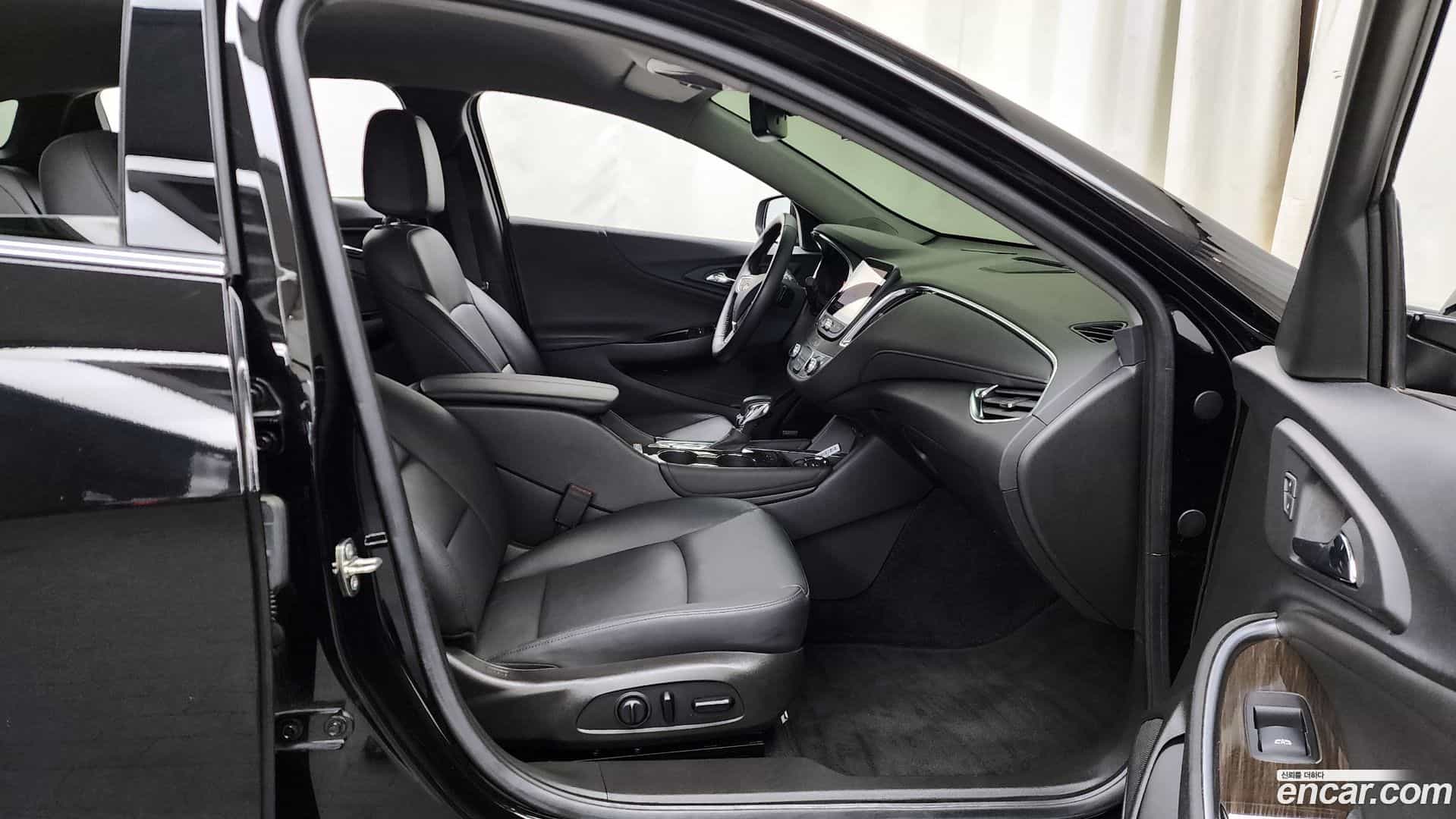 Malibu Chevrolet 2022.10-OPTION-015