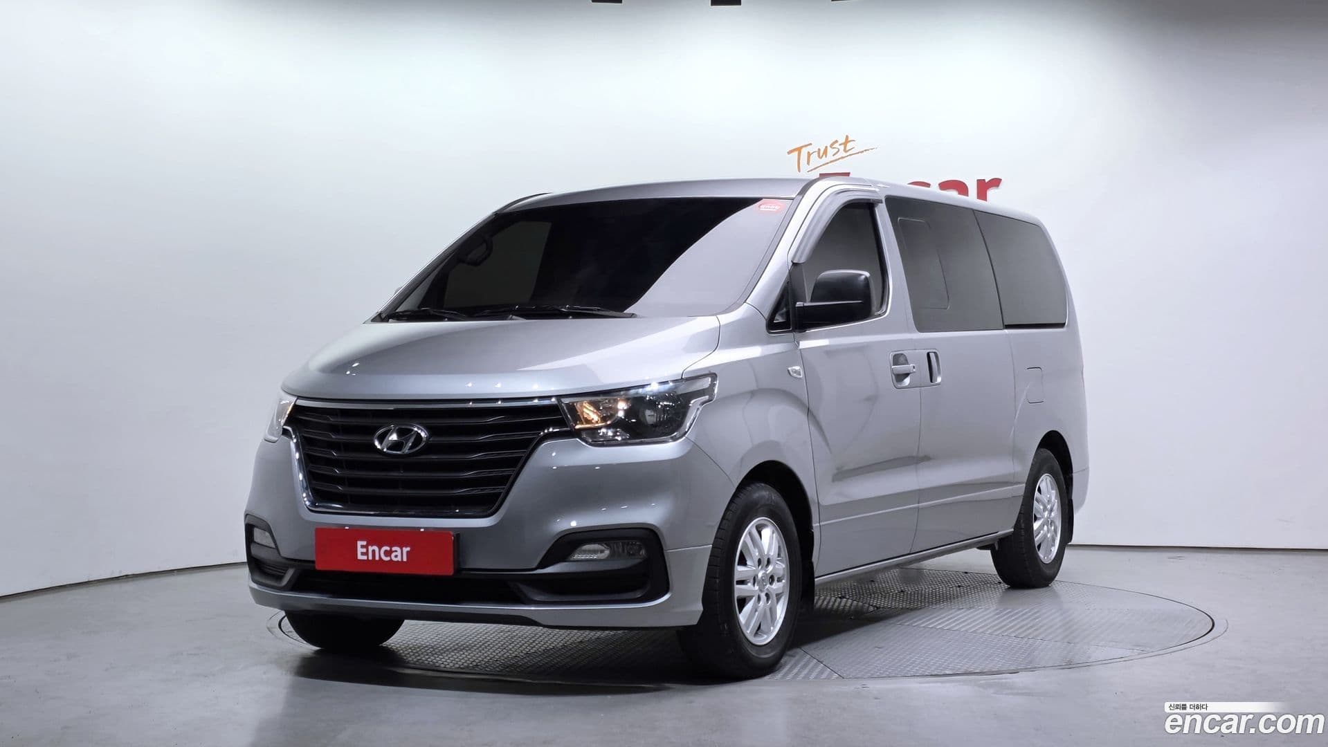 Main__Slider__Photo:Starex Hyundai 2019.3-0