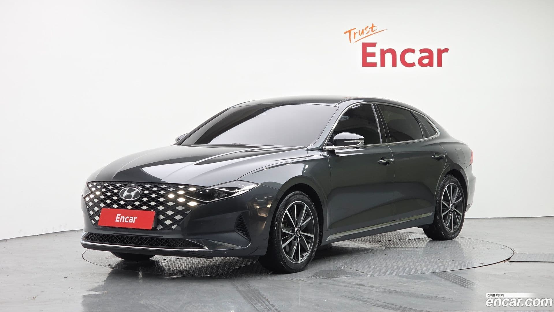 Main__Slider__Photo:Grandeur Hyundai 2022.2-0