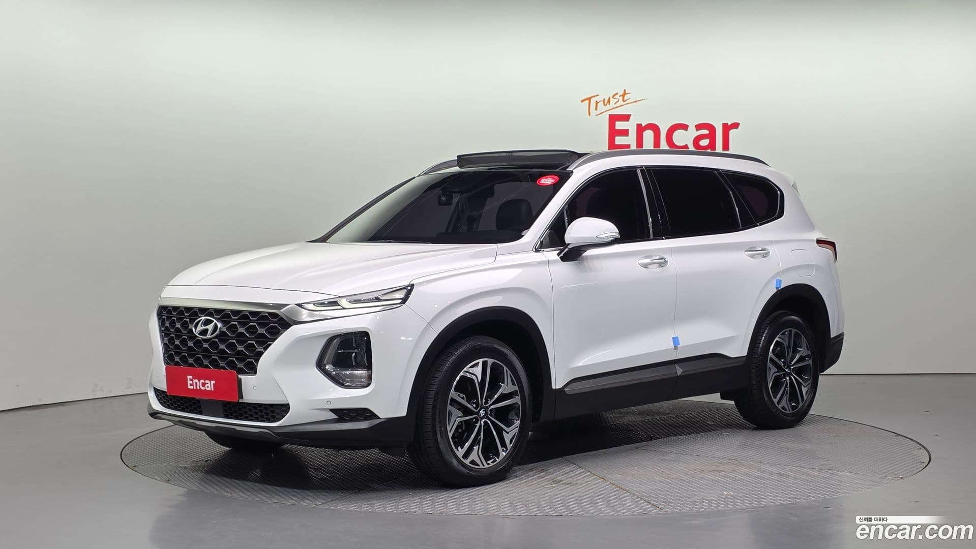 Main__Slider__Photo:Santafe Hyundai 2018.11-0