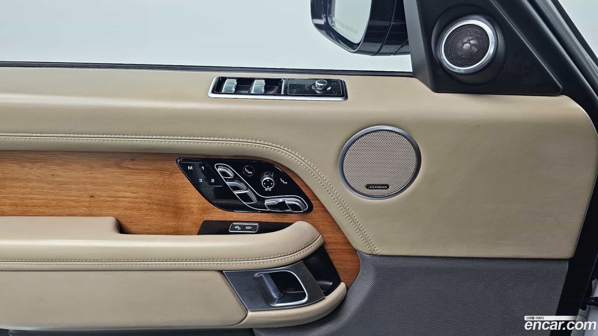 Range Rover Land Rover 2018.11-OPTION-019