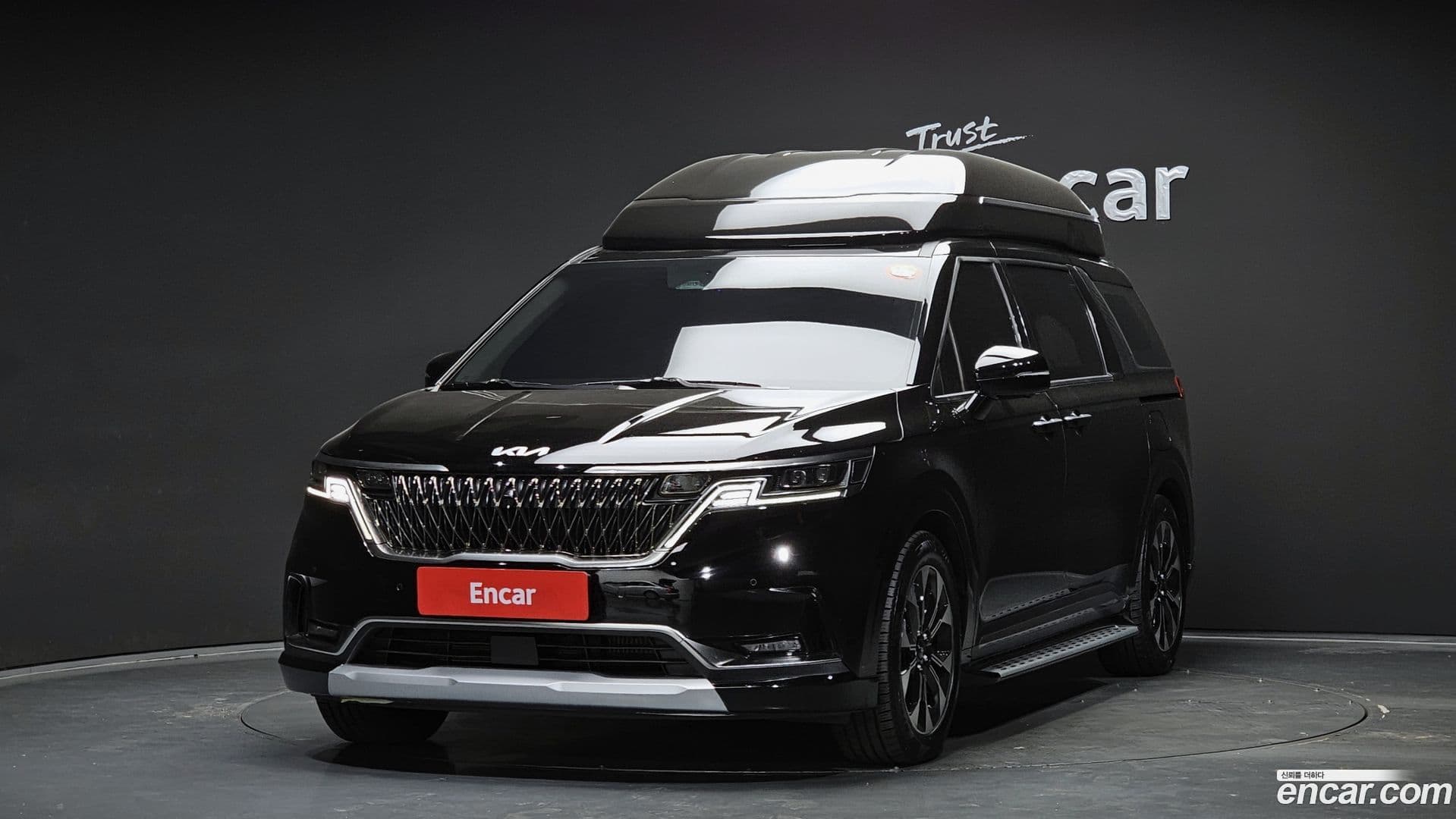 Main__Slider__Photo:Canival Kia 2022.8-0
