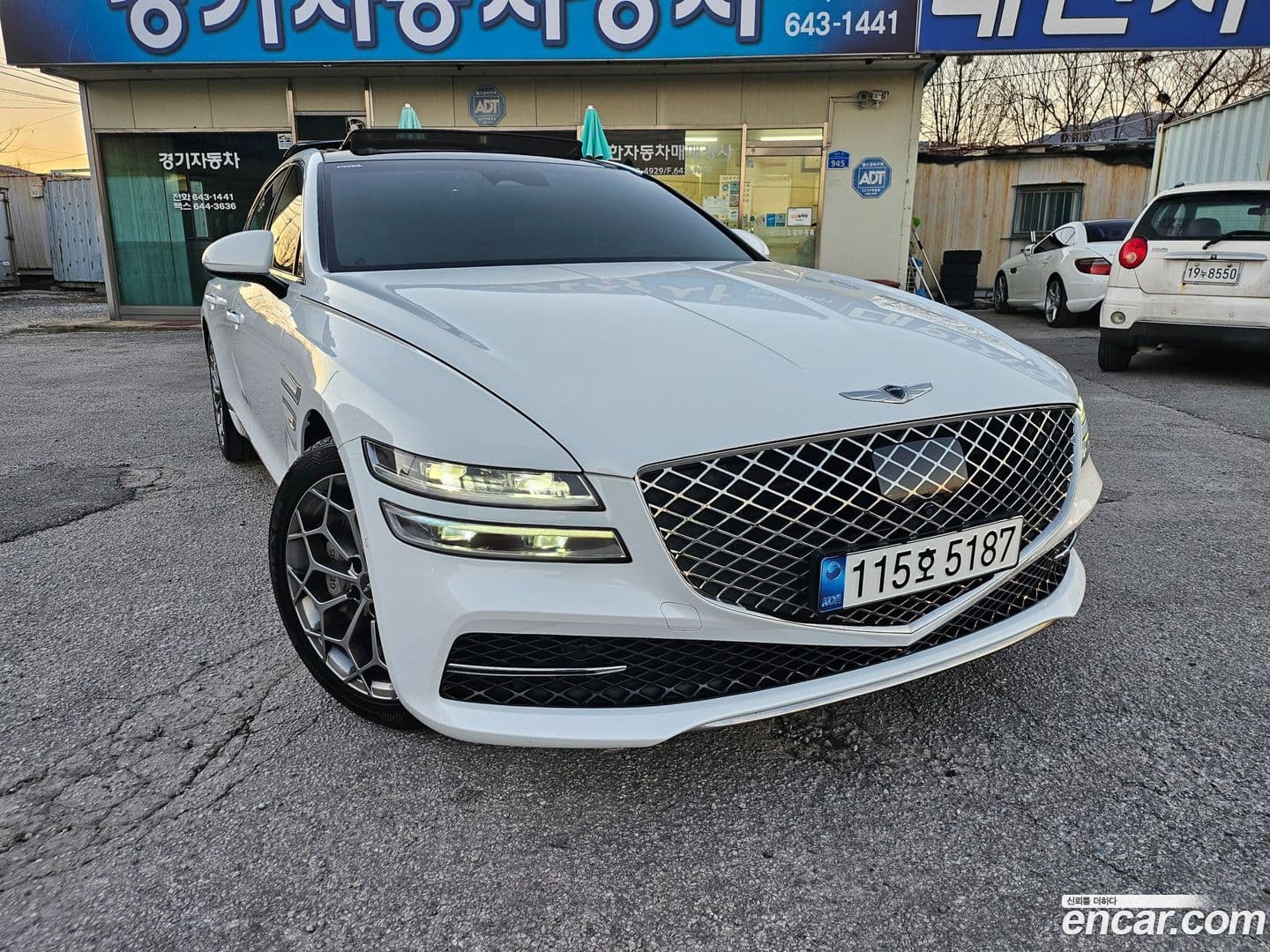 Main__Slider__Photo:G80 Genesis 2022.8-0