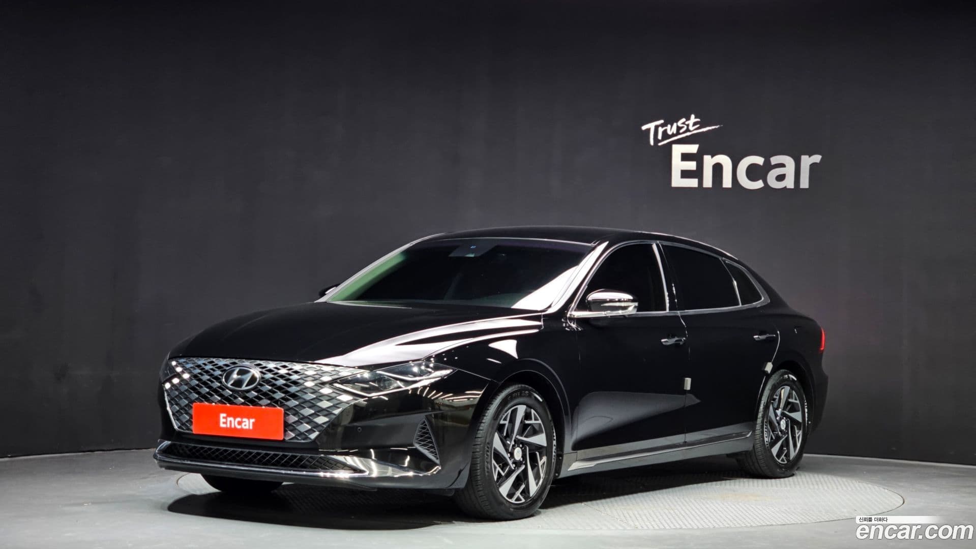 Main__Slider__Photo:Grandeur Hyundai 2022.3-0