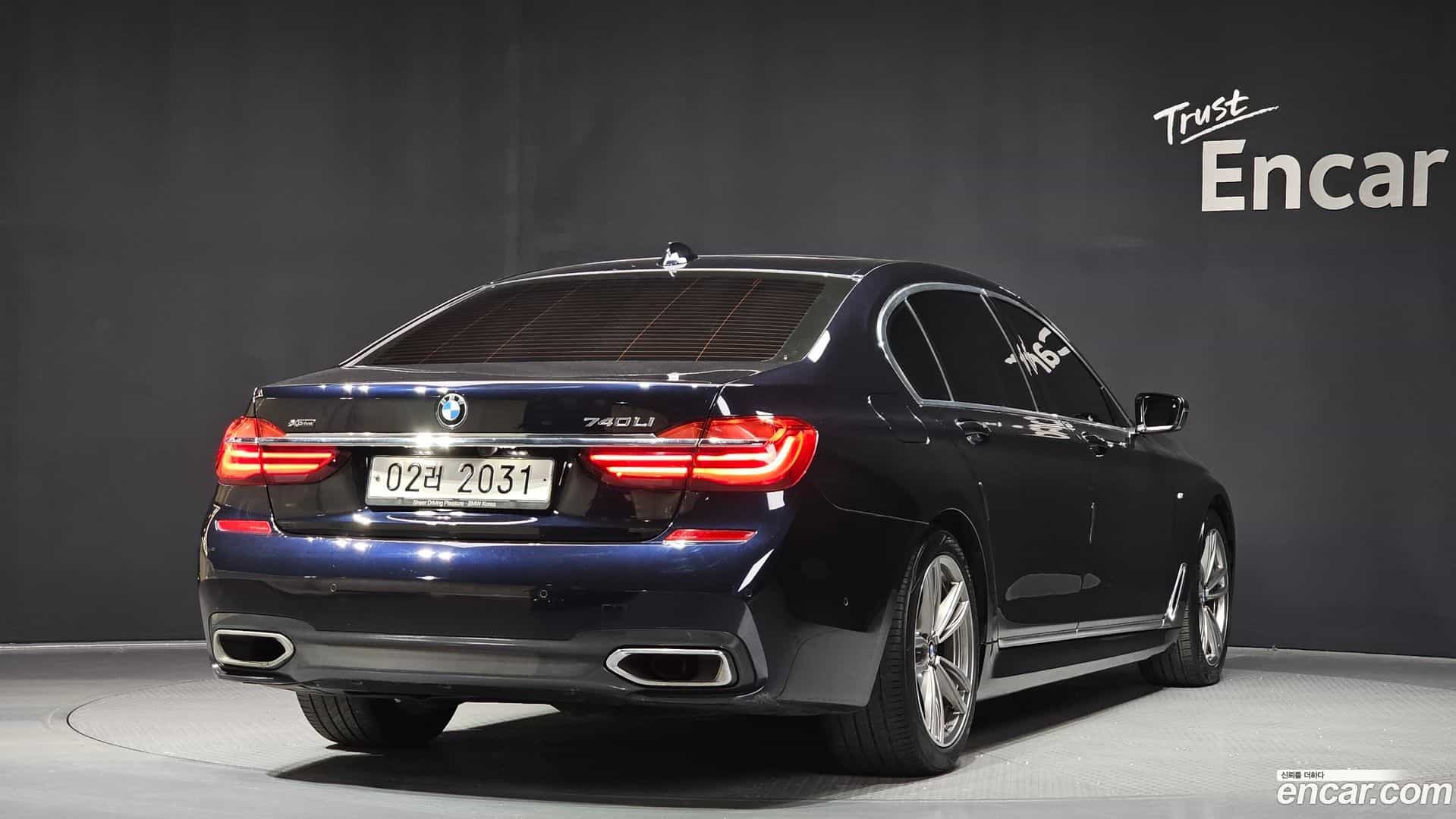7-Series BMW 2018.1-OUTER-002