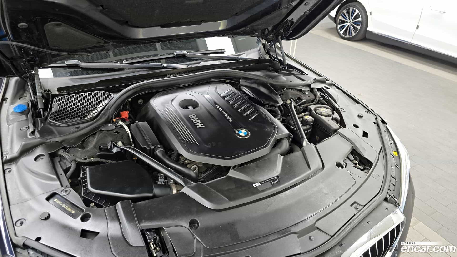 7-Series BMW 2018.1-INNER-006