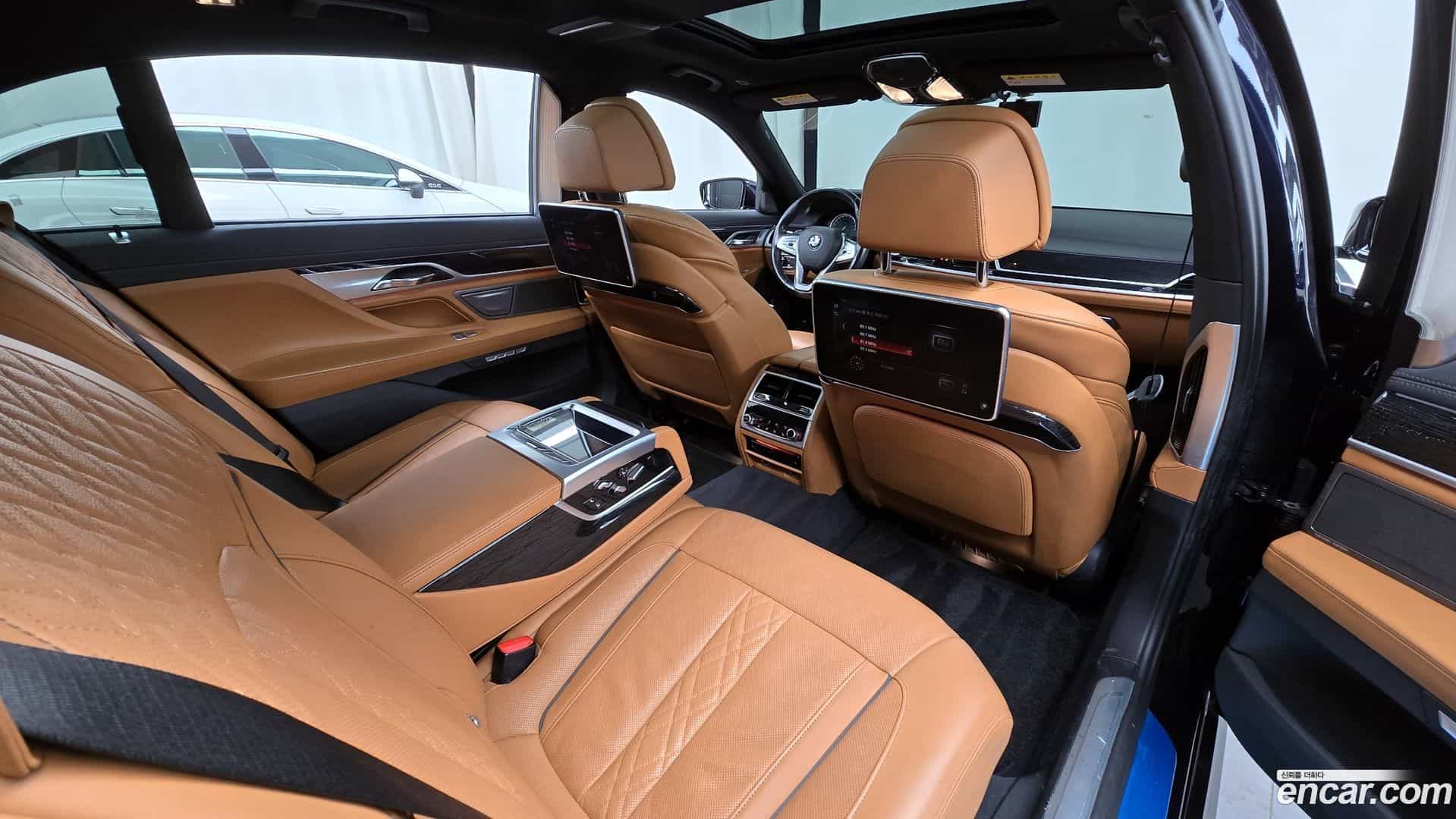7-Series BMW 2018.1-OPTION-016