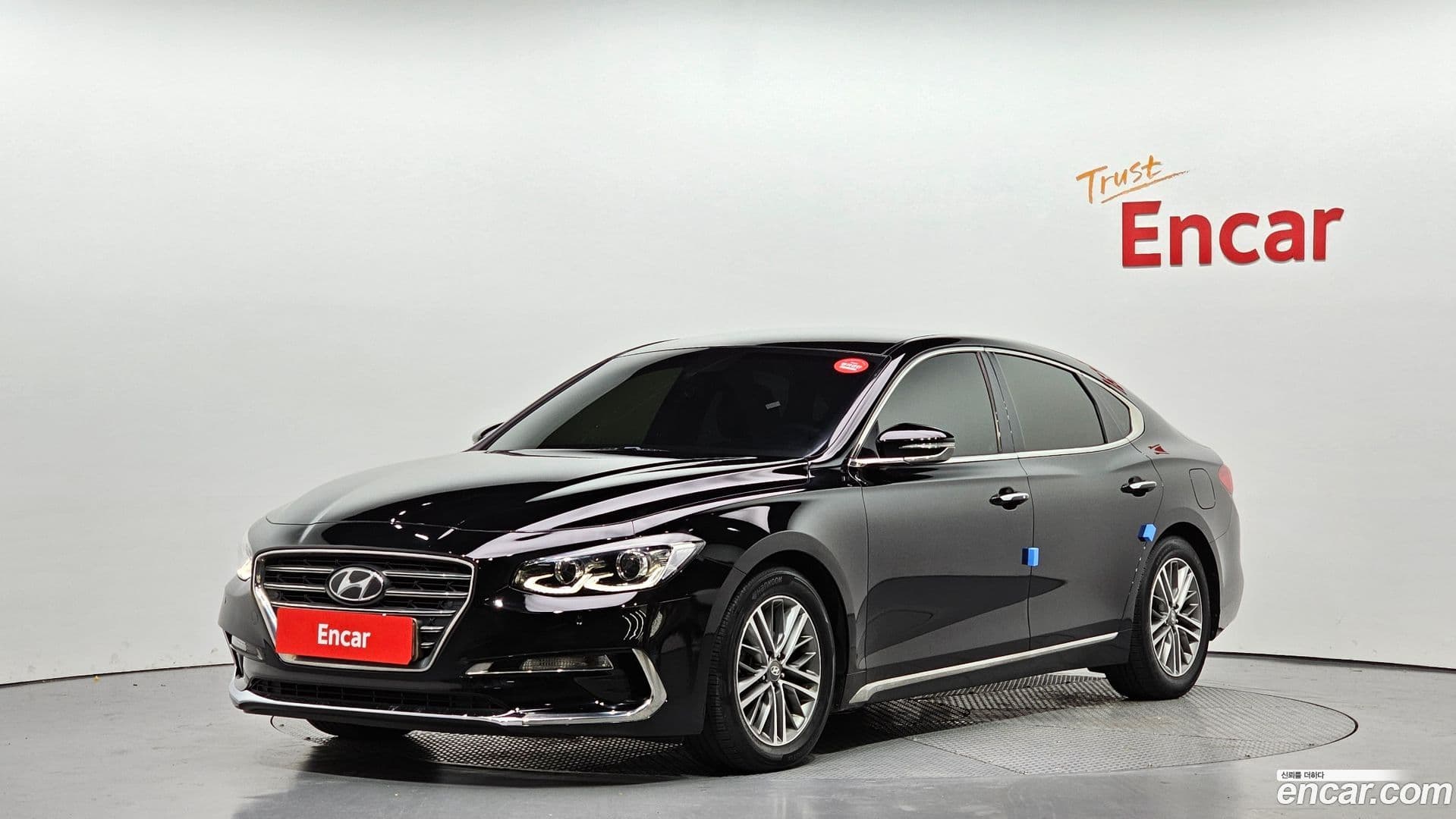Main__Slider__Photo:Grandeur Hyundai 2017.3-0