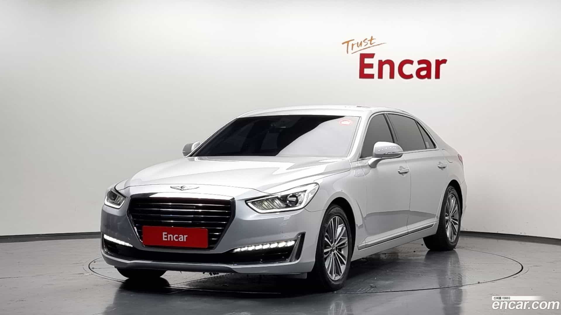 EQ900 Genesis 2016.5-OUTER-001